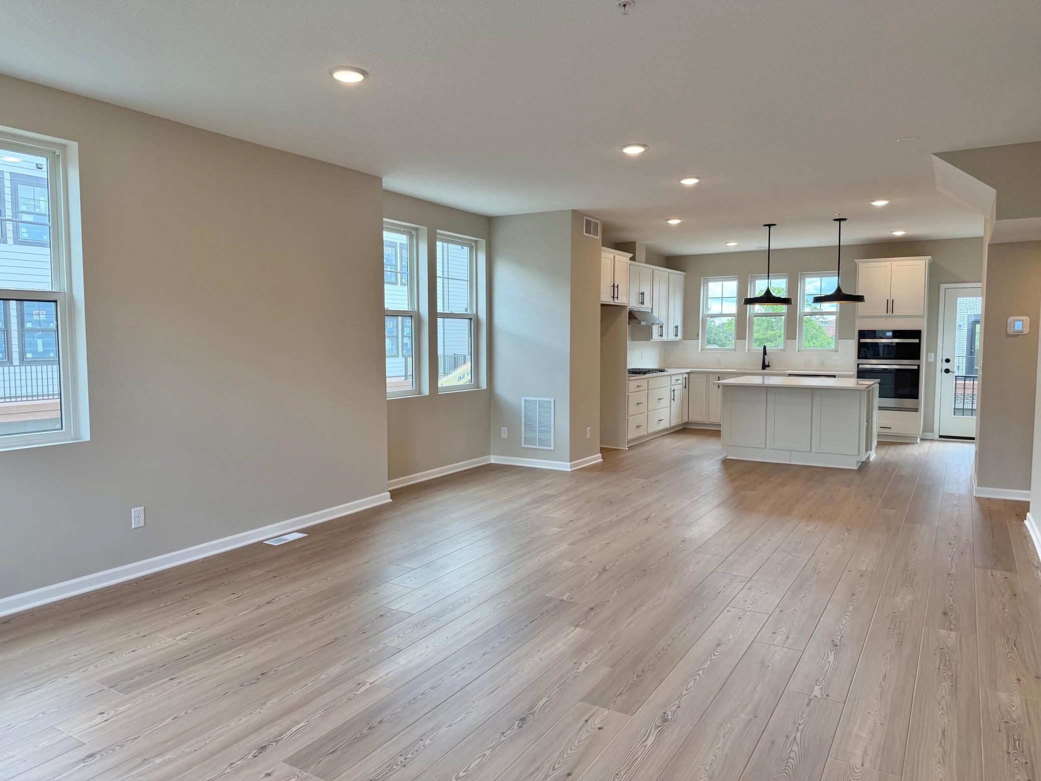 View of Residential at 851 Sweetwater Drive, Saint Paul MN 55116, Saint Paul (11 of 40) - Mike Wilen | Minnesota Team Real Estate