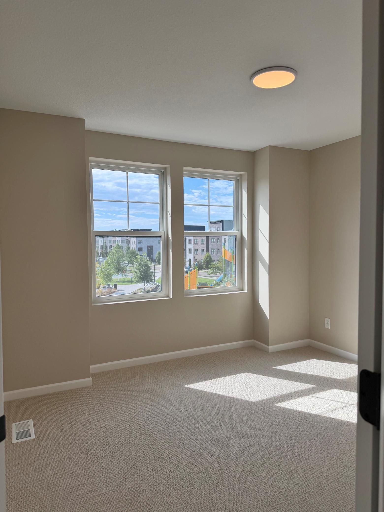 View of Residential at 2273 Beechwood Avenue, Saint Paul MN 55116, Saint Paul (23 of 45) - Mike Wilen | Minnesota Team Real Estate