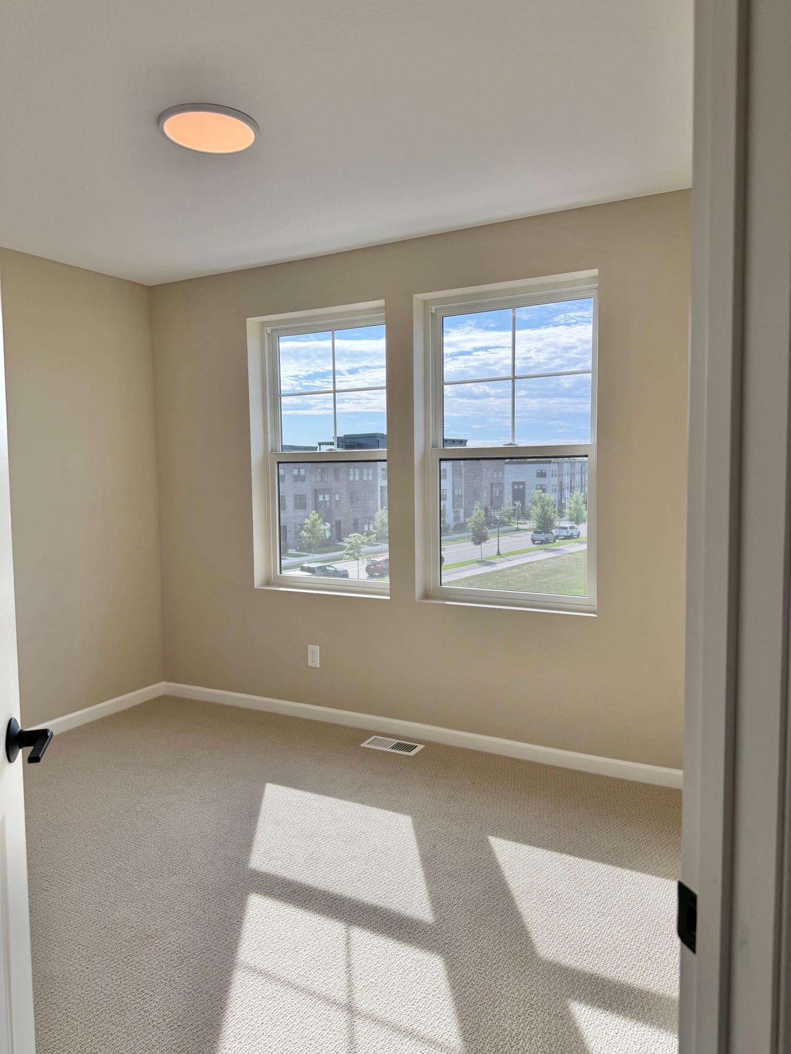 View of Residential at 2273 Beechwood Avenue, Saint Paul MN 55116, Saint Paul (21 of 45) - Mike Wilen | Minnesota Team Real Estate