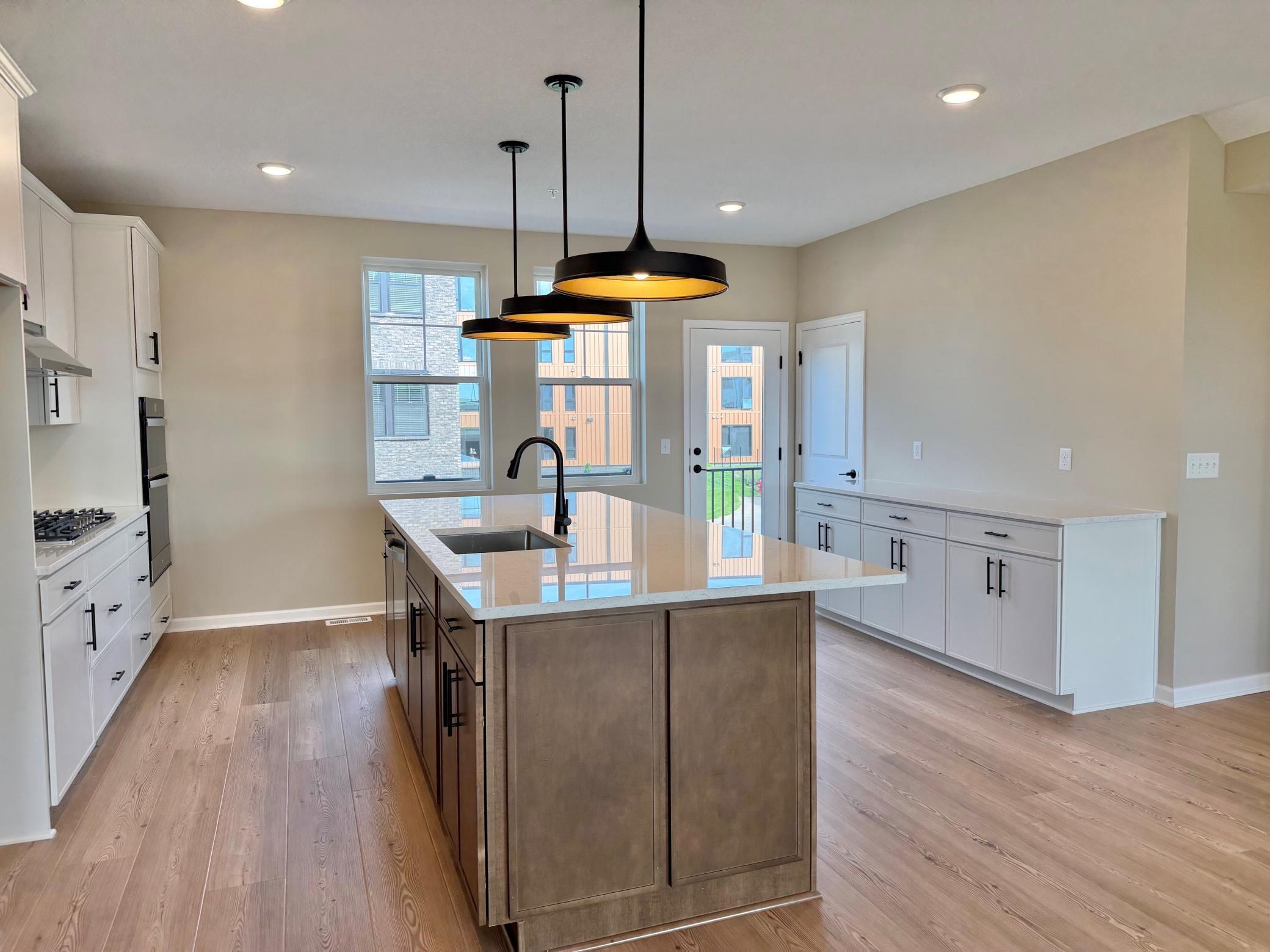 View of Residential at 2273 Beechwood Avenue, Saint Paul MN 55116, Saint Paul (13 of 45) - Mike Wilen | Minnesota Team Real Estate
