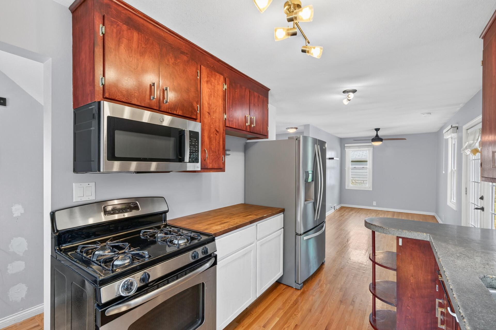 View of Residential at 4928 Abbott Avenue, Brooklyn Center MN 55429, Brooklyn Center (4 of 26) - Mike Wilen | Minnesota Team Real Estate