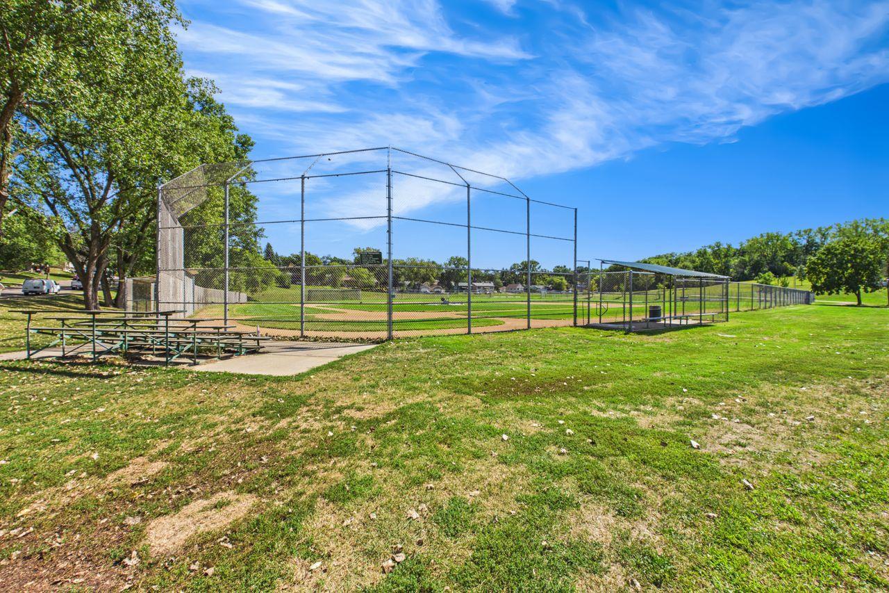 View of Residential Income at 439 Arlington Avenue, Saint Paul MN 55130, Saint Paul (27 of 30) - Mike Wilen | Minnesota Team Real Estate