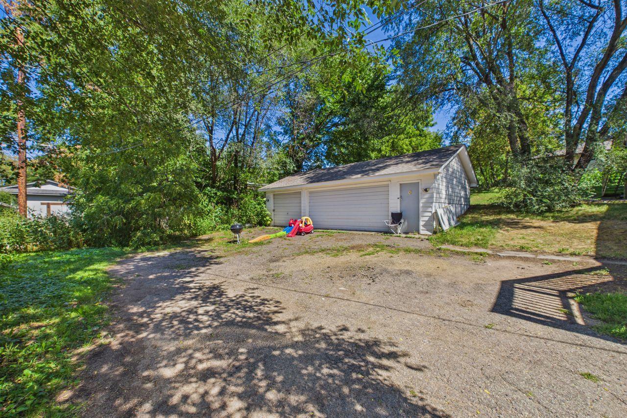 View of Residential Income at 439 Arlington Avenue, Saint Paul MN 55130, Saint Paul (24 of 30) - Mike Wilen | Minnesota Team Real Estate