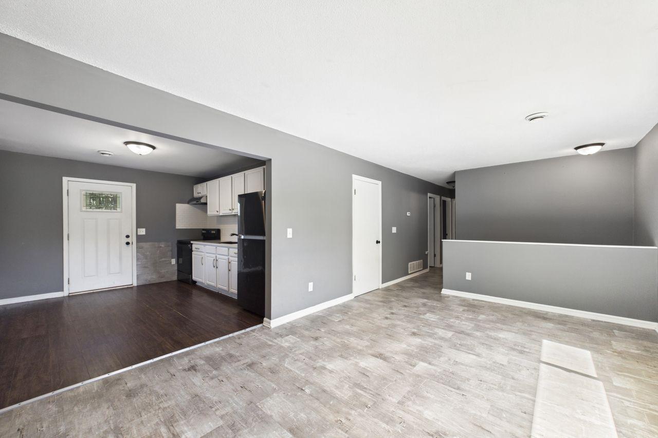 View of Residential Income at 439 Arlington Avenue, Saint Paul MN 55130, Saint Paul (11 of 30) - Mike Wilen | Minnesota Team Real Estate