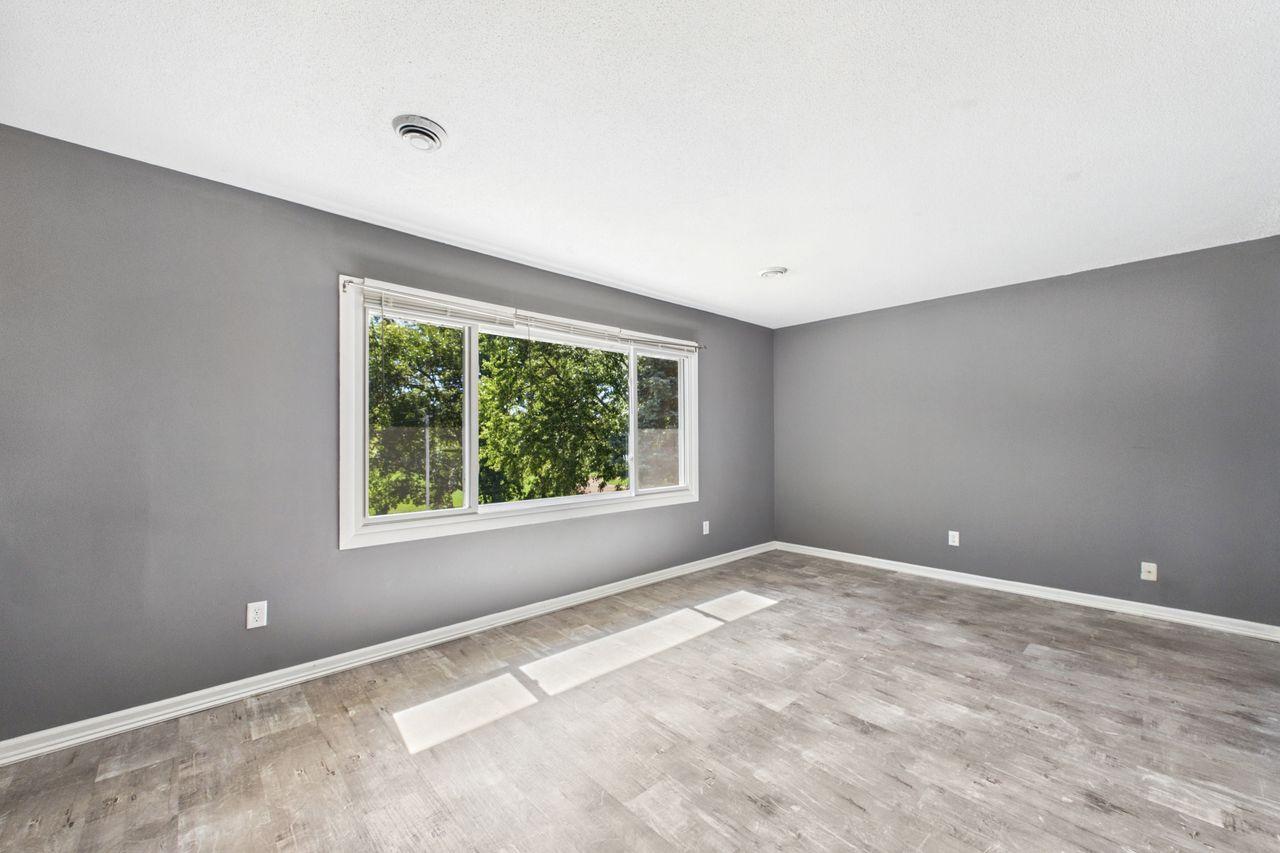 View of Residential Income at 439 Arlington Avenue, Saint Paul MN 55130, Saint Paul (10 of 30) - Mike Wilen | Minnesota Team Real Estate