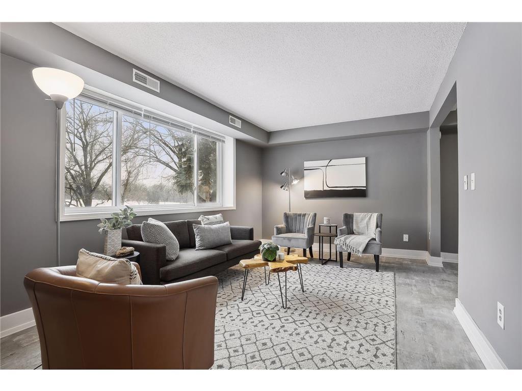 View of Residential Income at 439 Arlington Avenue, Saint Paul MN 55130, Saint Paul (3 of 30) - Mike Wilen | Minnesota Team Real Estate