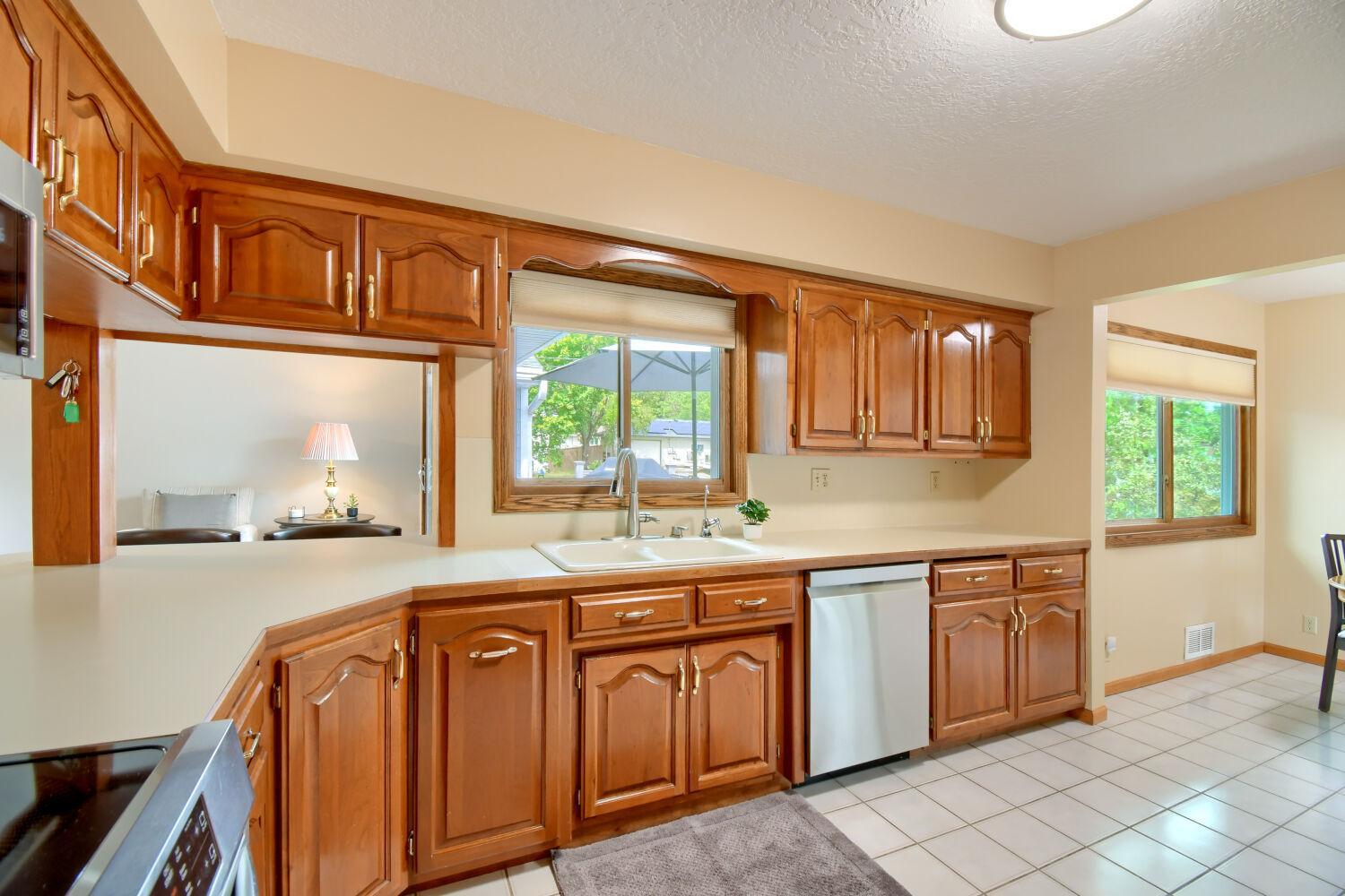 View of Residential at 227 Dawn Avenue, Shoreview MN 55126, Shoreview (9 of 40) - Mike Wilen | Minnesota Team Real Estate