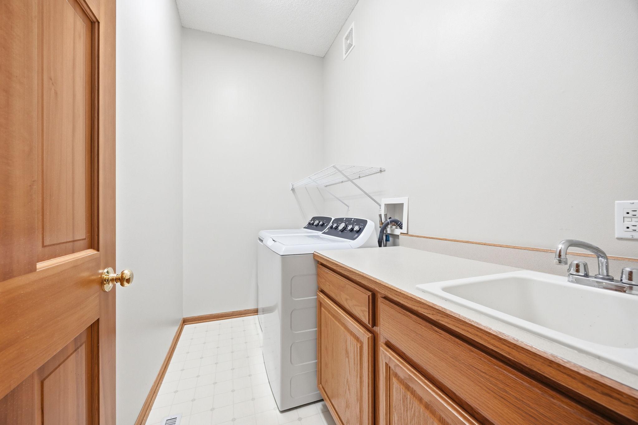 View of Residential at 3771 Burgundy Drive, Eagan MN 55122, Eagan (26 of 33) - Mike Wilen | Minnesota Team Real Estate