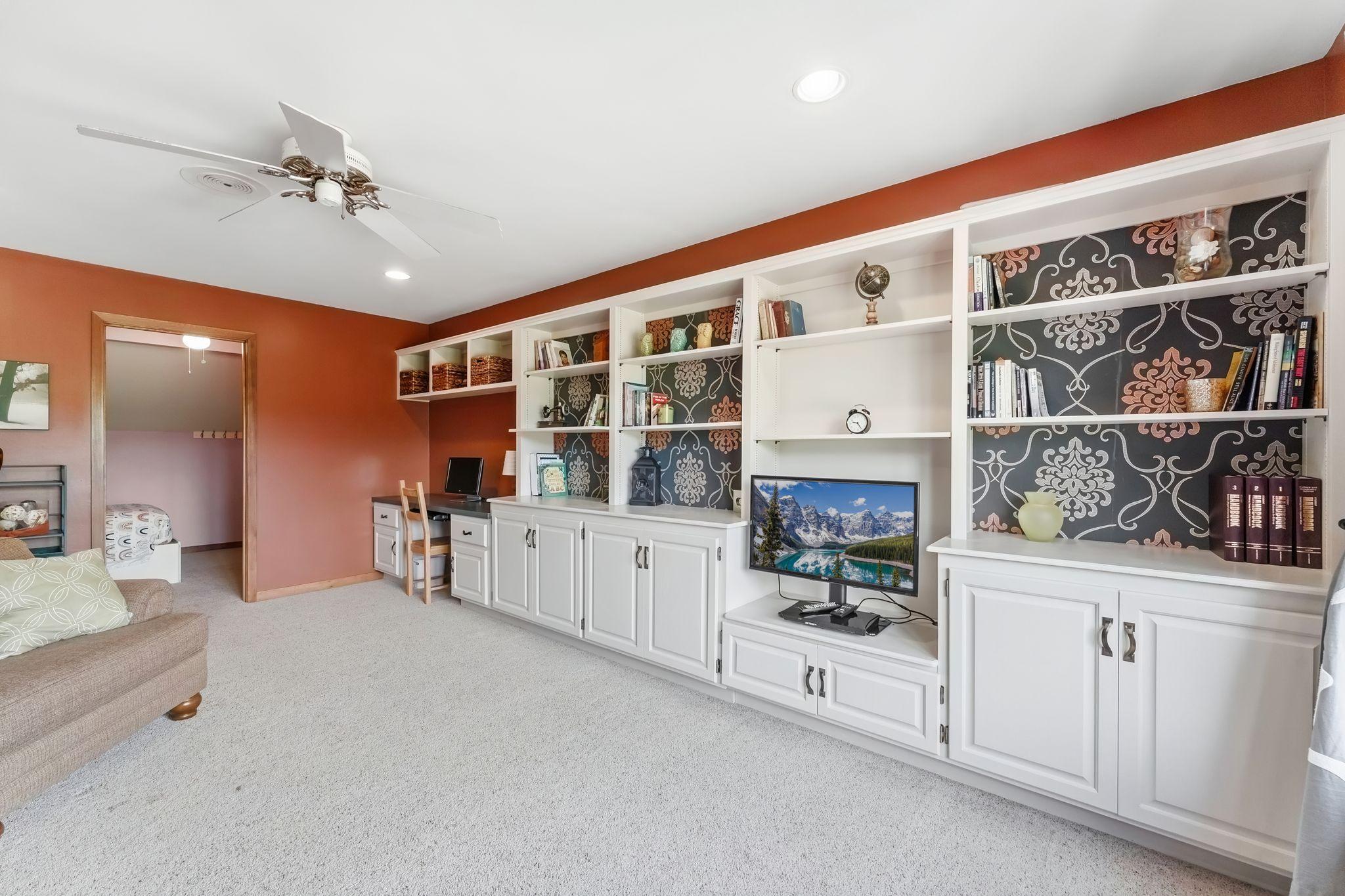 View of Residential at 2400 Jennifer Lane, Shakopee MN 55379, Shakopee (34 of 82) - Mike Wilen | Minnesota Team Real Estate