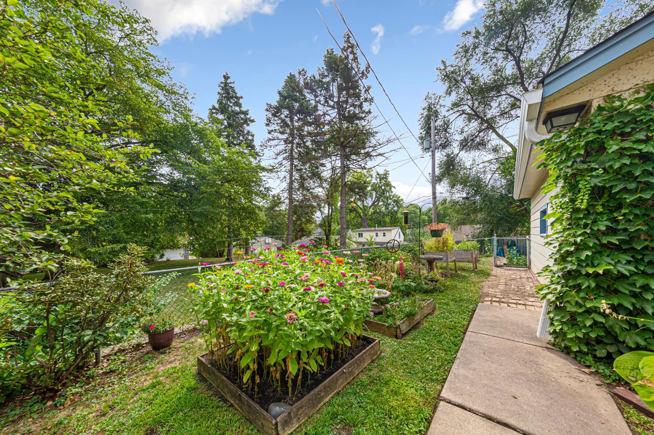 View of Residential at 3807 27th Avenue, Robbinsdale MN 55422, Robbinsdale (42 of 55) - Mike Wilen | Minnesota Team Real Estate
