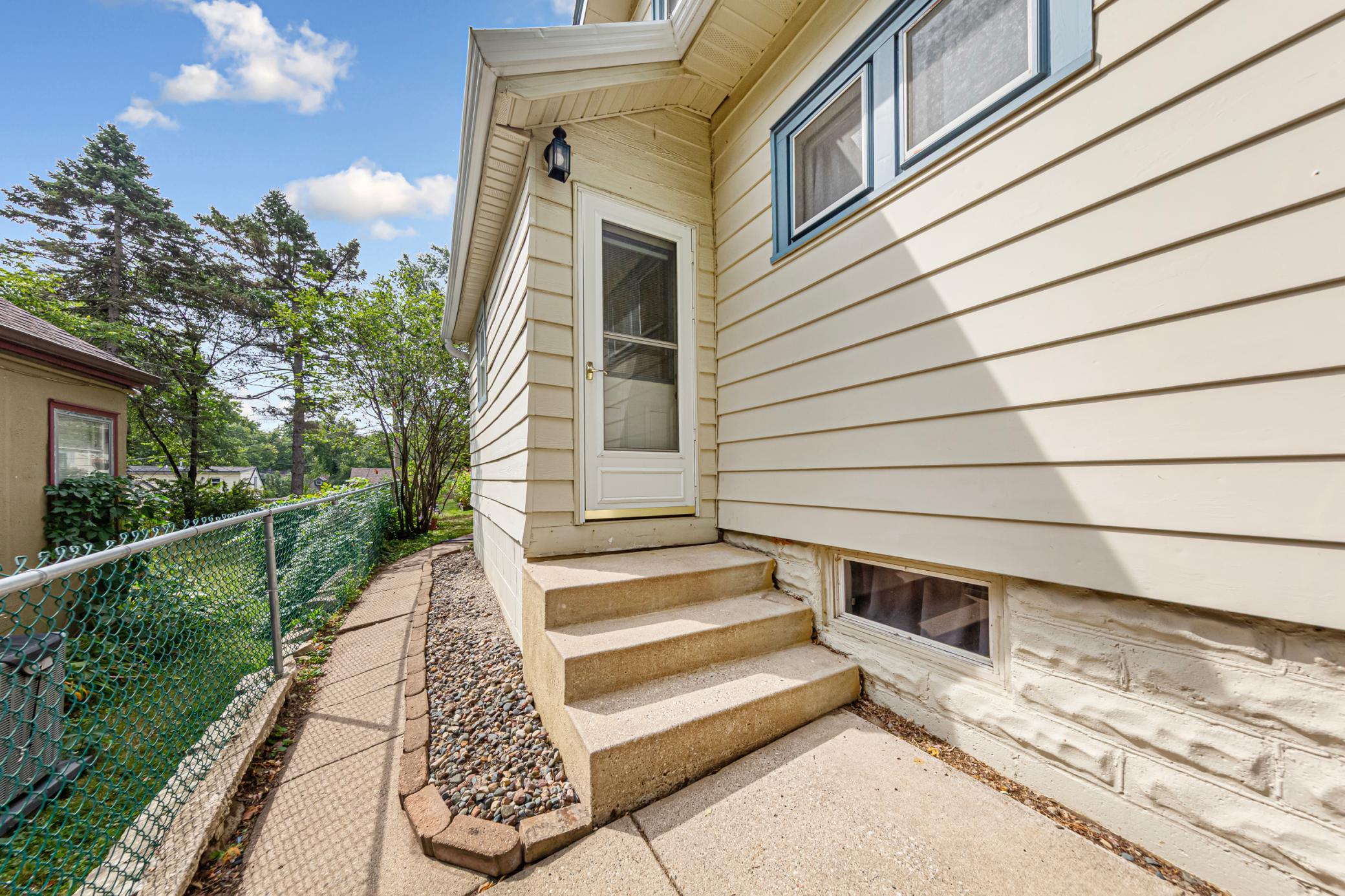 View of Residential at 3807 27th Avenue, Robbinsdale MN 55422, Robbinsdale (36 of 55) - Mike Wilen | Minnesota Team Real Estate