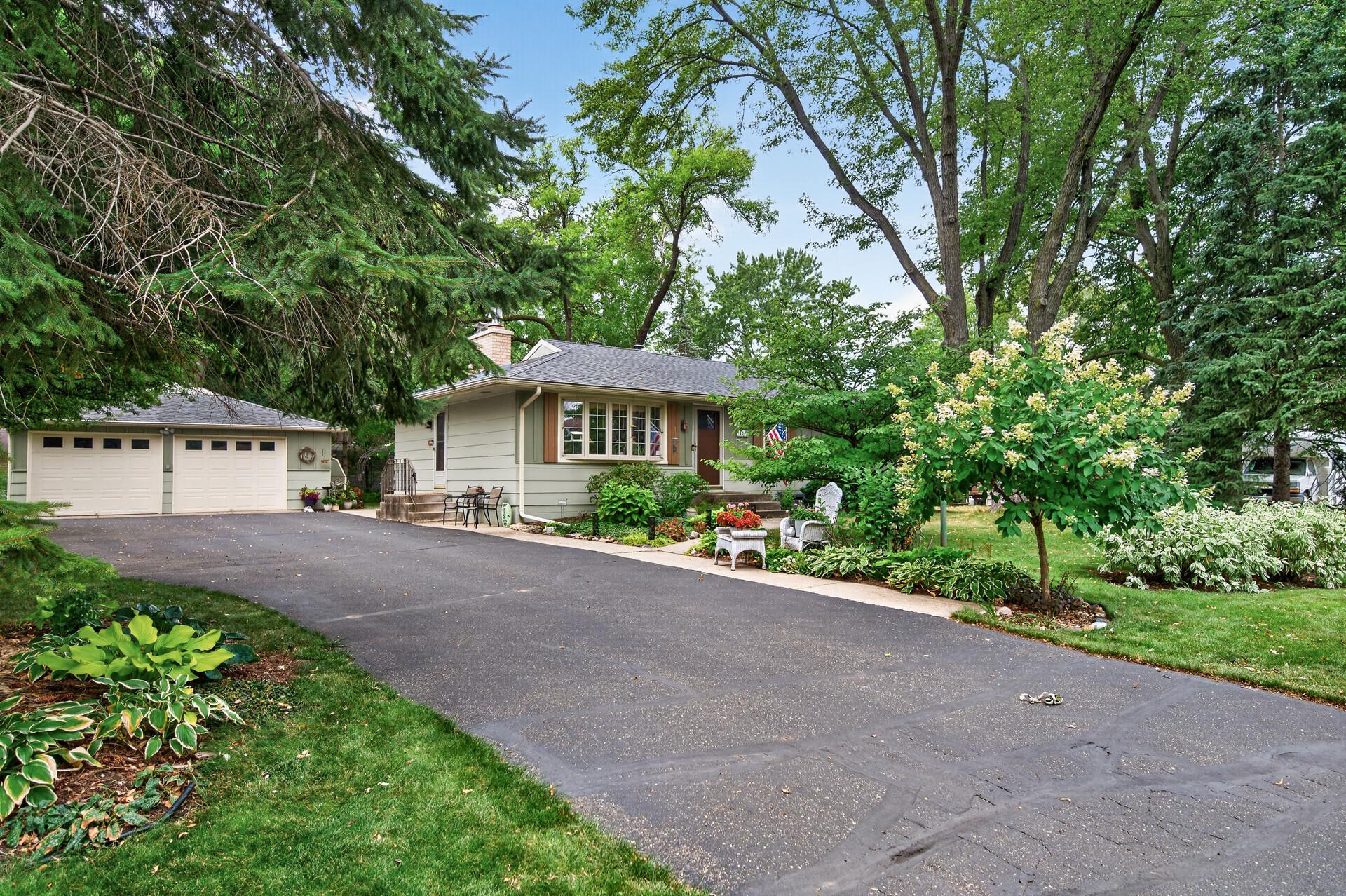 View of Residential at 10243 100th Avenue, Maple Grove MN 55369, Maple Grove (4 of 14) - Mike Wilen | Minnesota Team Real Estate
