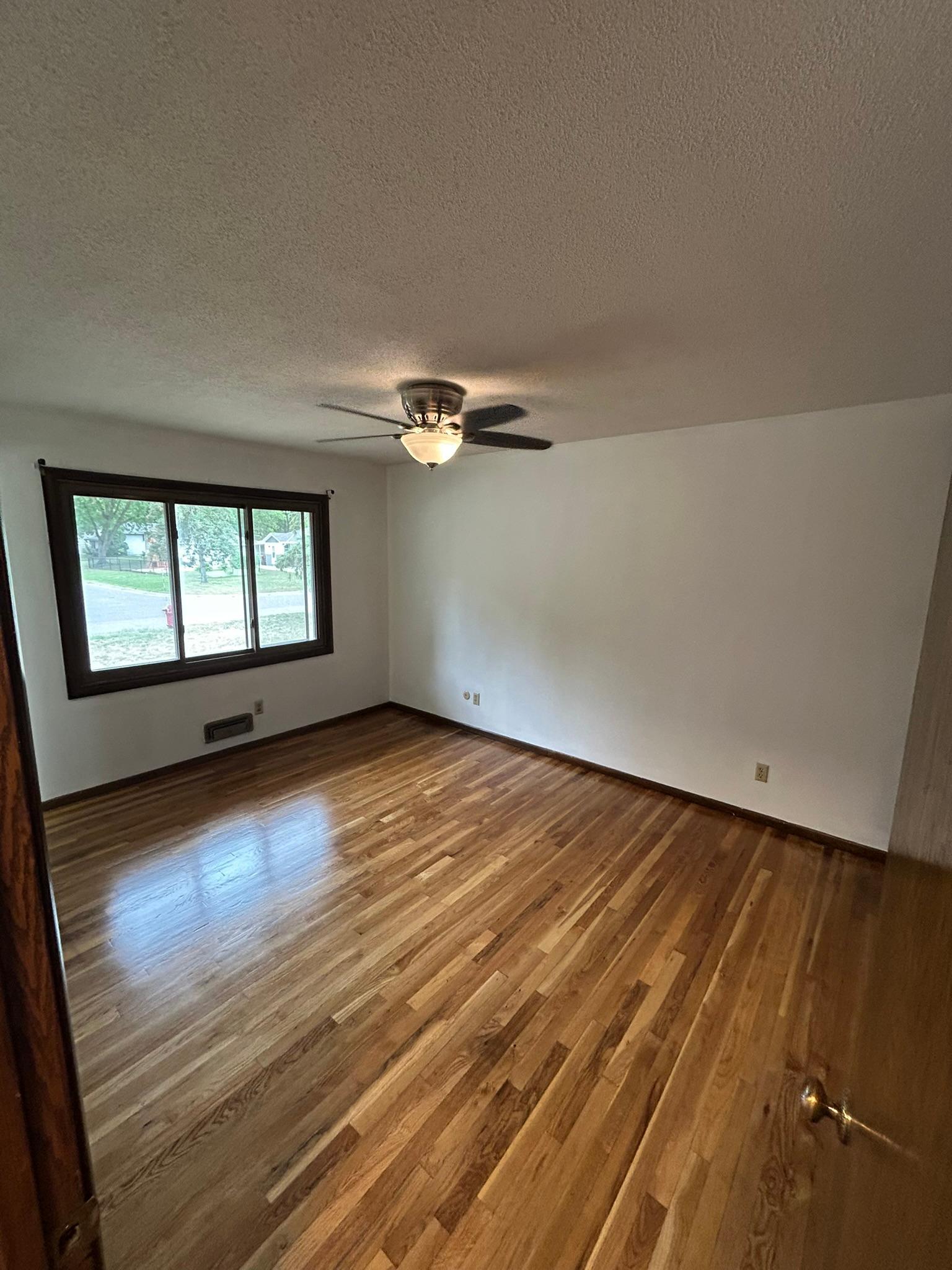 View of Residential at 8514 85th Street, Cottage Grove MN 55016, Cottage Grove (14 of 23) - Mike Wilen | Minnesota Team Real Estate