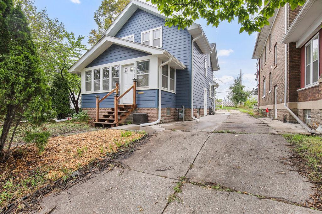 View of Residential at 1024 Western Avenue, Saint Paul MN 55117, Saint Paul (3 of 72) - Mike Wilen | Minnesota Team Real Estate