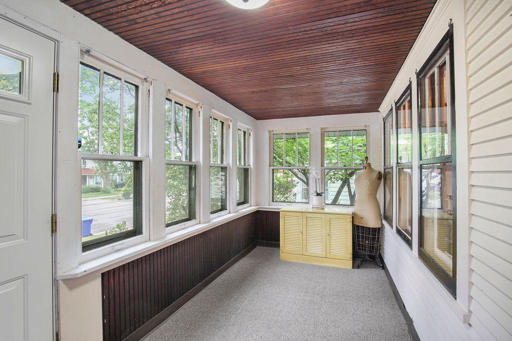 View of Residential at 1024 Western Avenue, Saint Paul MN 55117, Saint Paul (7 of 72) - Mike Wilen | Minnesota Team Real Estate