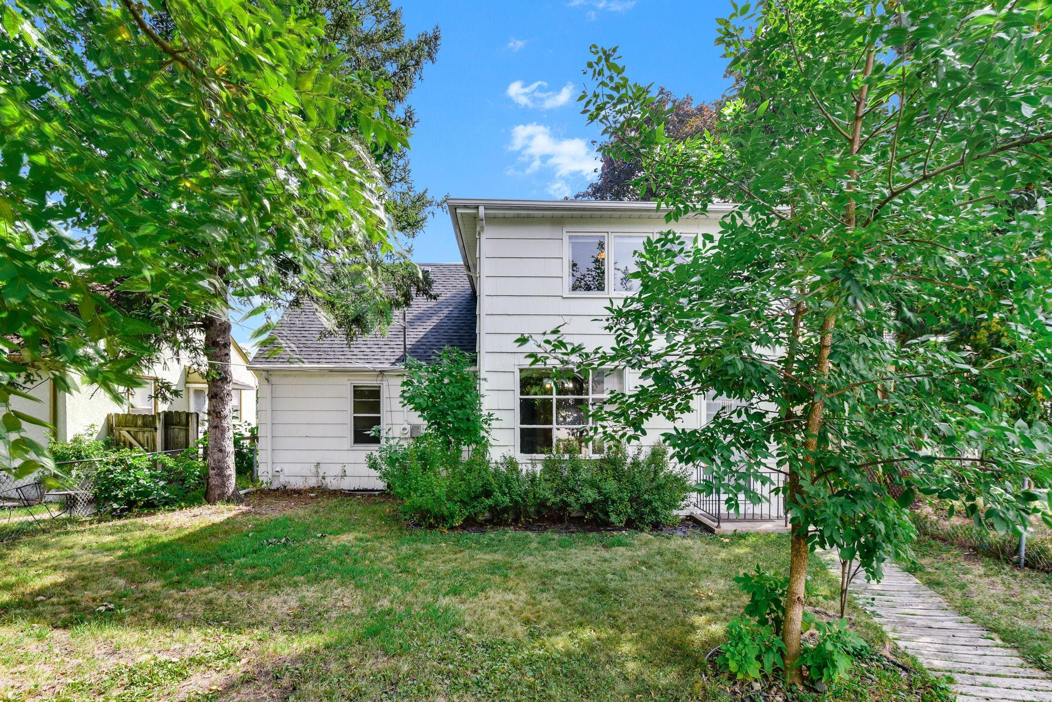 View of Residential at 3951 Penn Avenue, Minneapolis MN 55412, Minneapolis (40 of 41) - Mike Wilen | Minnesota Team Real Estate