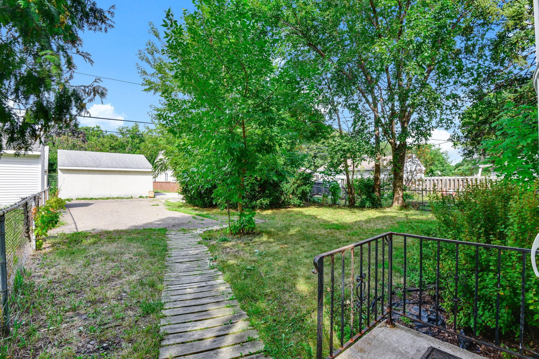 View of Residential at 3951 Penn Avenue, Minneapolis MN 55412, Minneapolis (38 of 41) - Mike Wilen | Minnesota Team Real Estate