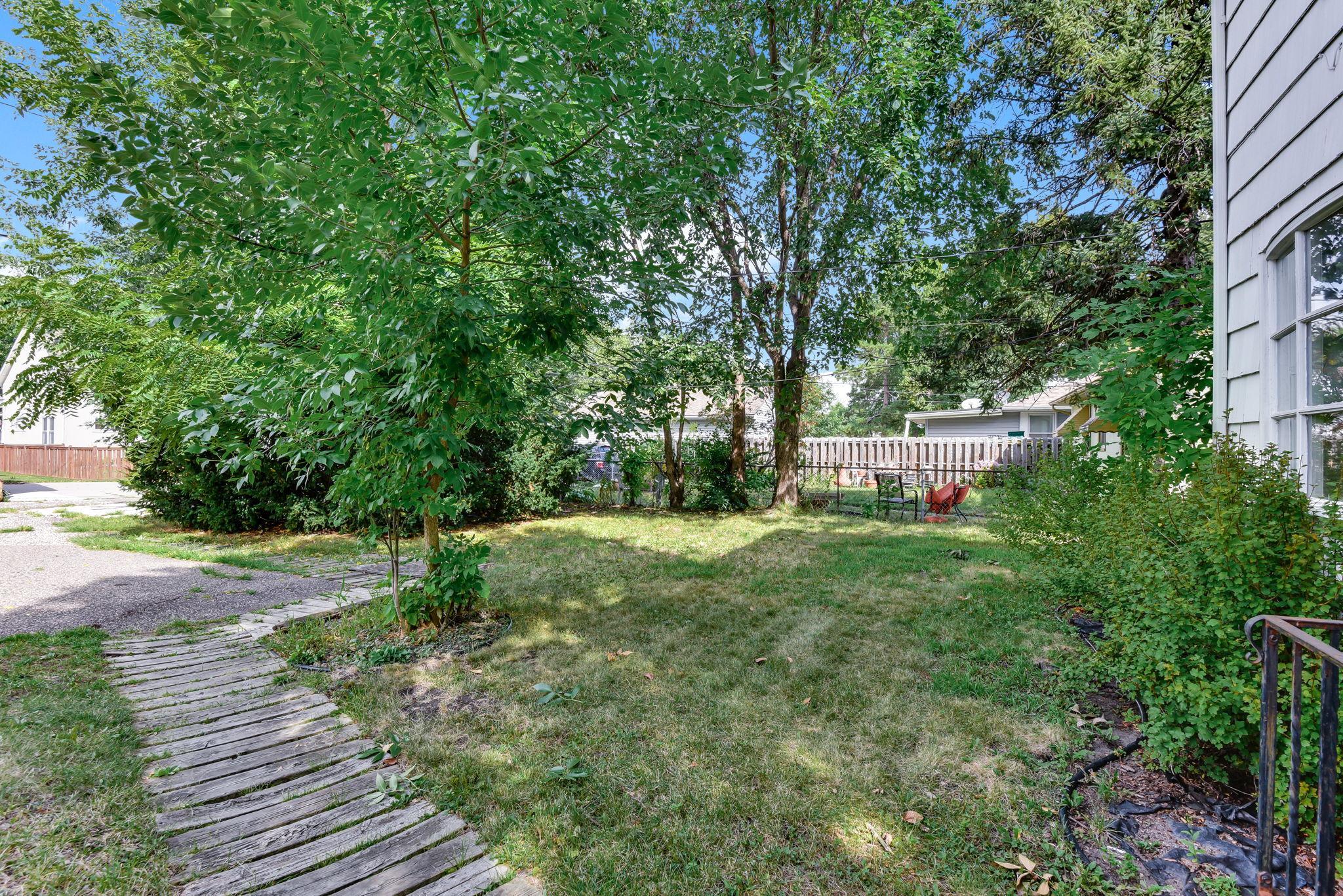 View of Residential at 3951 Penn Avenue, Minneapolis MN 55412, Minneapolis (37 of 41) - Mike Wilen | Minnesota Team Real Estate