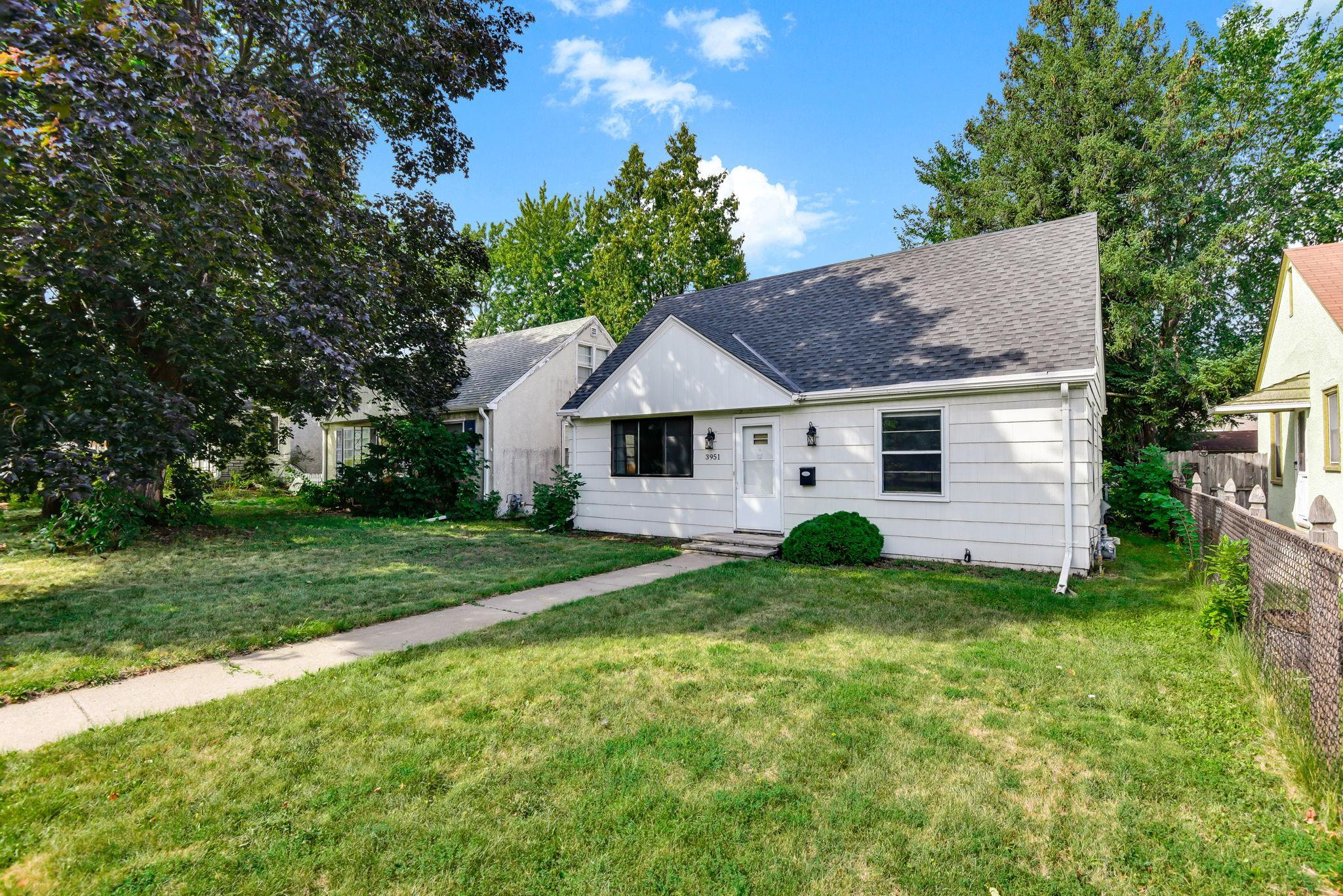 View of Residential at 3951 Penn Avenue, Minneapolis MN 55412, Minneapolis (2 of 41) - Mike Wilen | Minnesota Team Real Estate