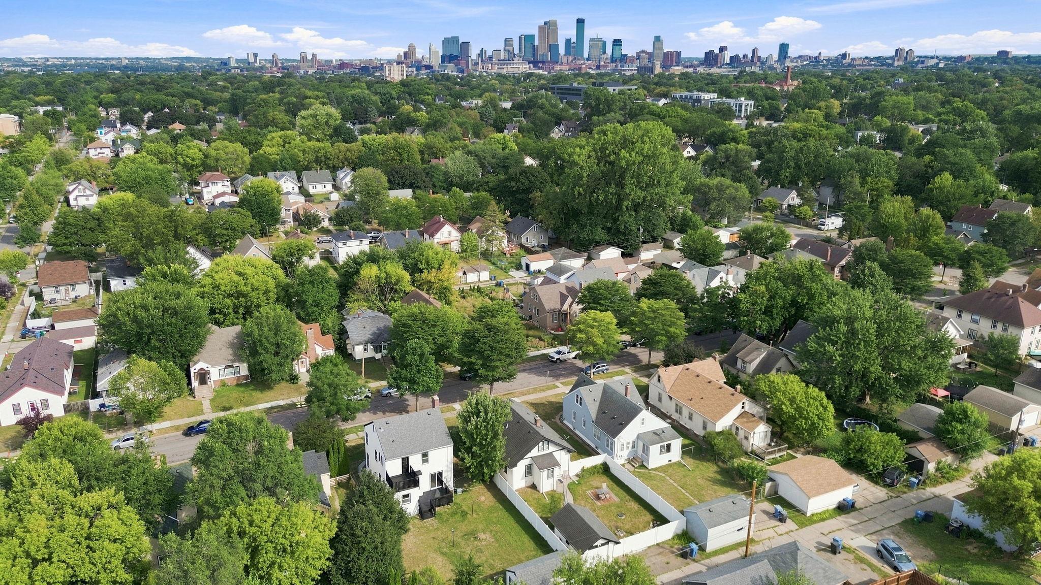View of Residential at 1515 Upton Avenue, Minneapolis MN 55411, Minneapolis (39 of 40) - Mike Wilen | Minnesota Team Real Estate