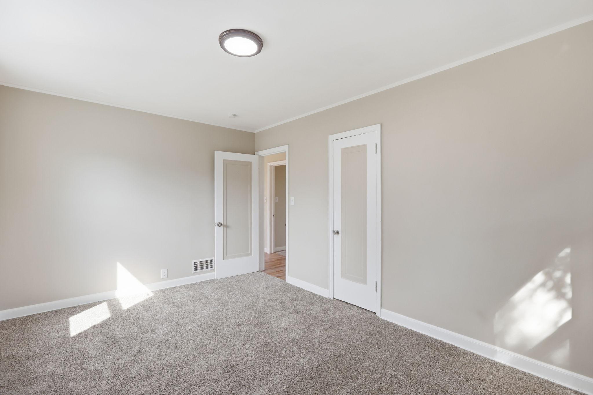 View of Residential at 1515 Upton Avenue, Minneapolis MN 55411, Minneapolis (19 of 40) - Mike Wilen | Minnesota Team Real Estate