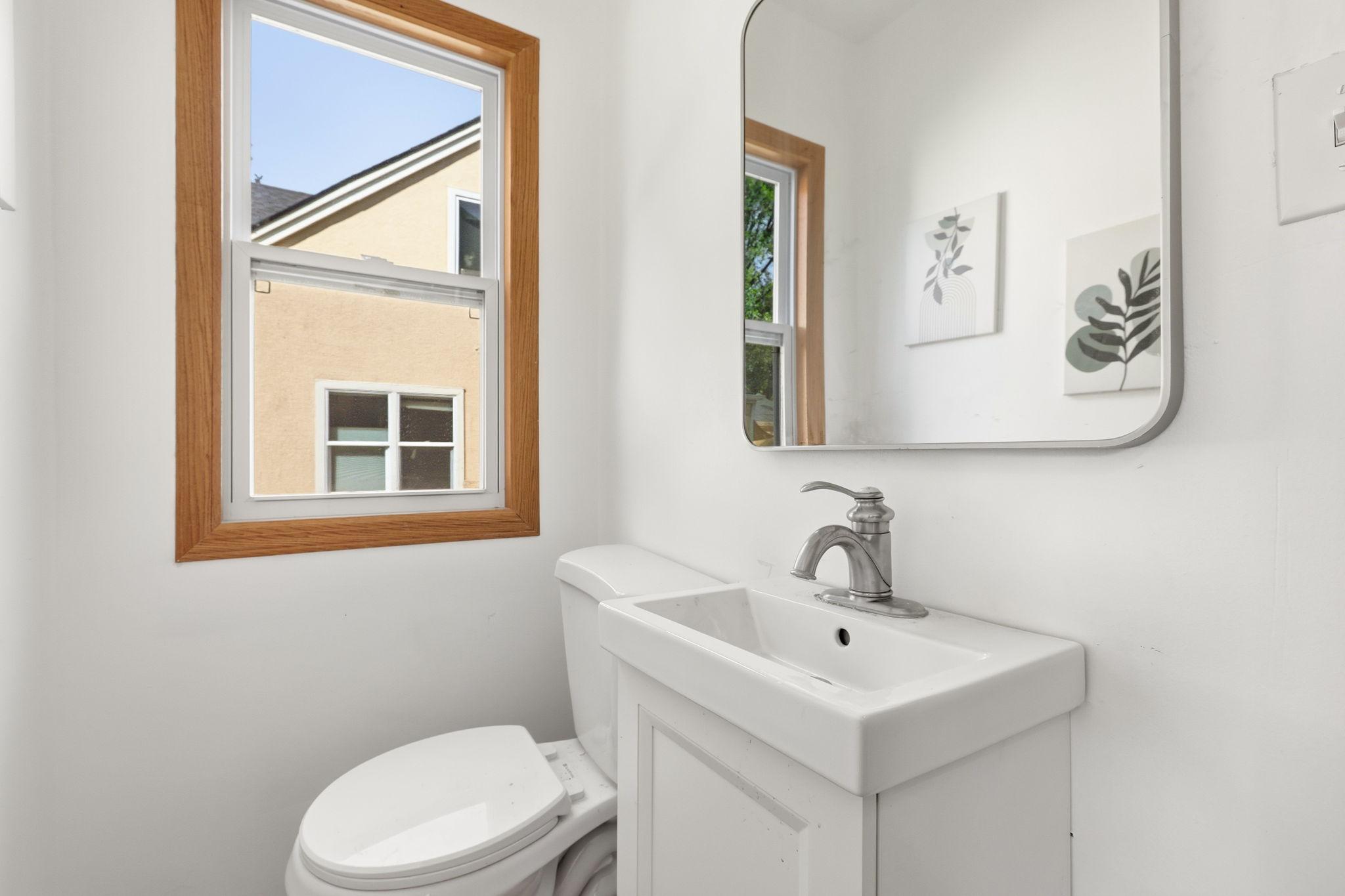 View of Residential at 1515 Upton Avenue, Minneapolis MN 55411, Minneapolis (15 of 40) - Mike Wilen | Minnesota Team Real Estate
