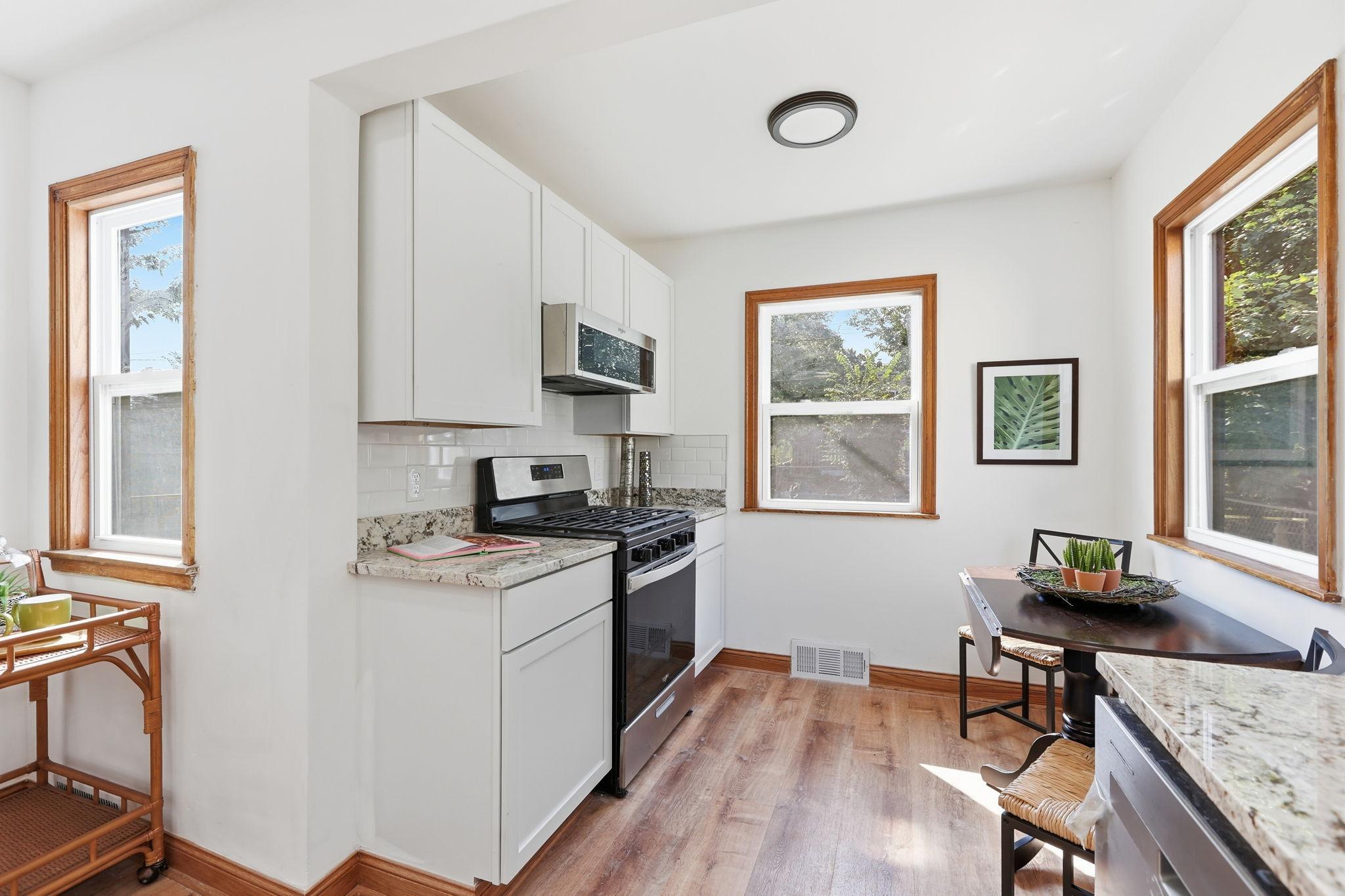 View of Residential at 1515 Upton Avenue, Minneapolis MN 55411, Minneapolis (13 of 40) - Mike Wilen | Minnesota Team Real Estate