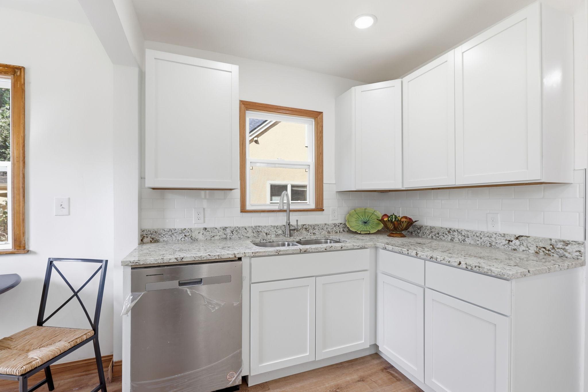 View of Residential at 1515 Upton Avenue, Minneapolis MN 55411, Minneapolis (12 of 40) - Mike Wilen | Minnesota Team Real Estate