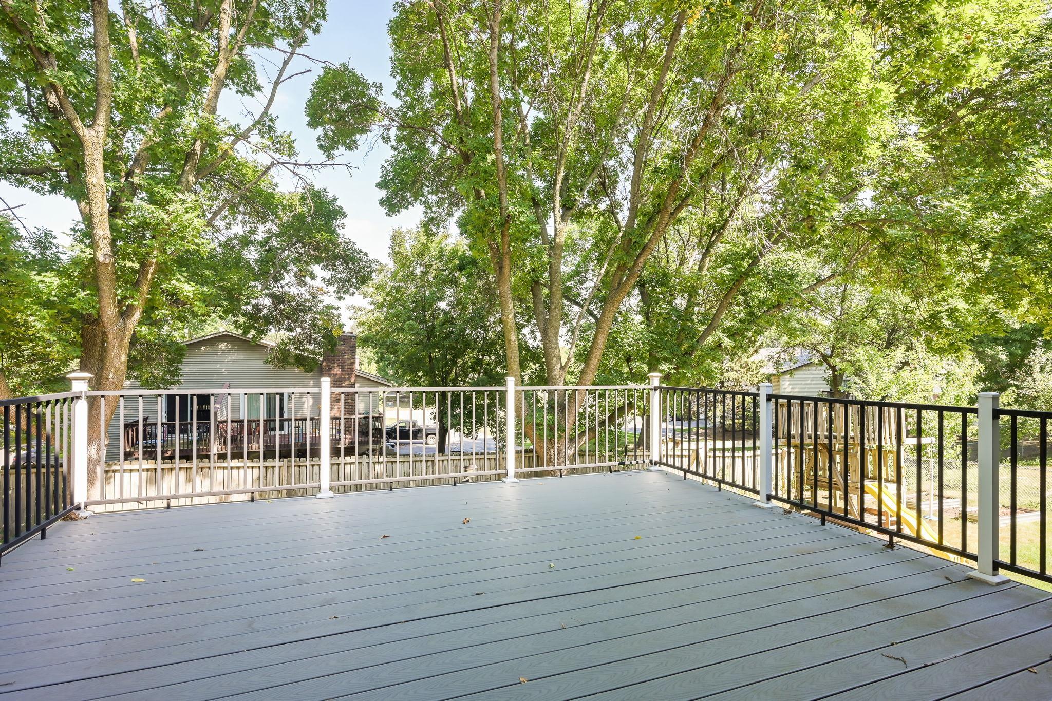 View of Residential at 1800 James Court, Burnsville MN 55337, Burnsville (15 of 16) - Mike Wilen | Minnesota Team Real Estate