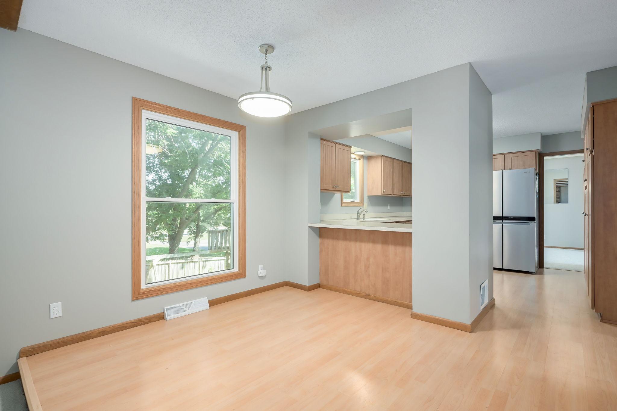 View of Residential at 1800 James Court, Burnsville MN 55337, Burnsville (9 of 16) - Mike Wilen | Minnesota Team Real Estate