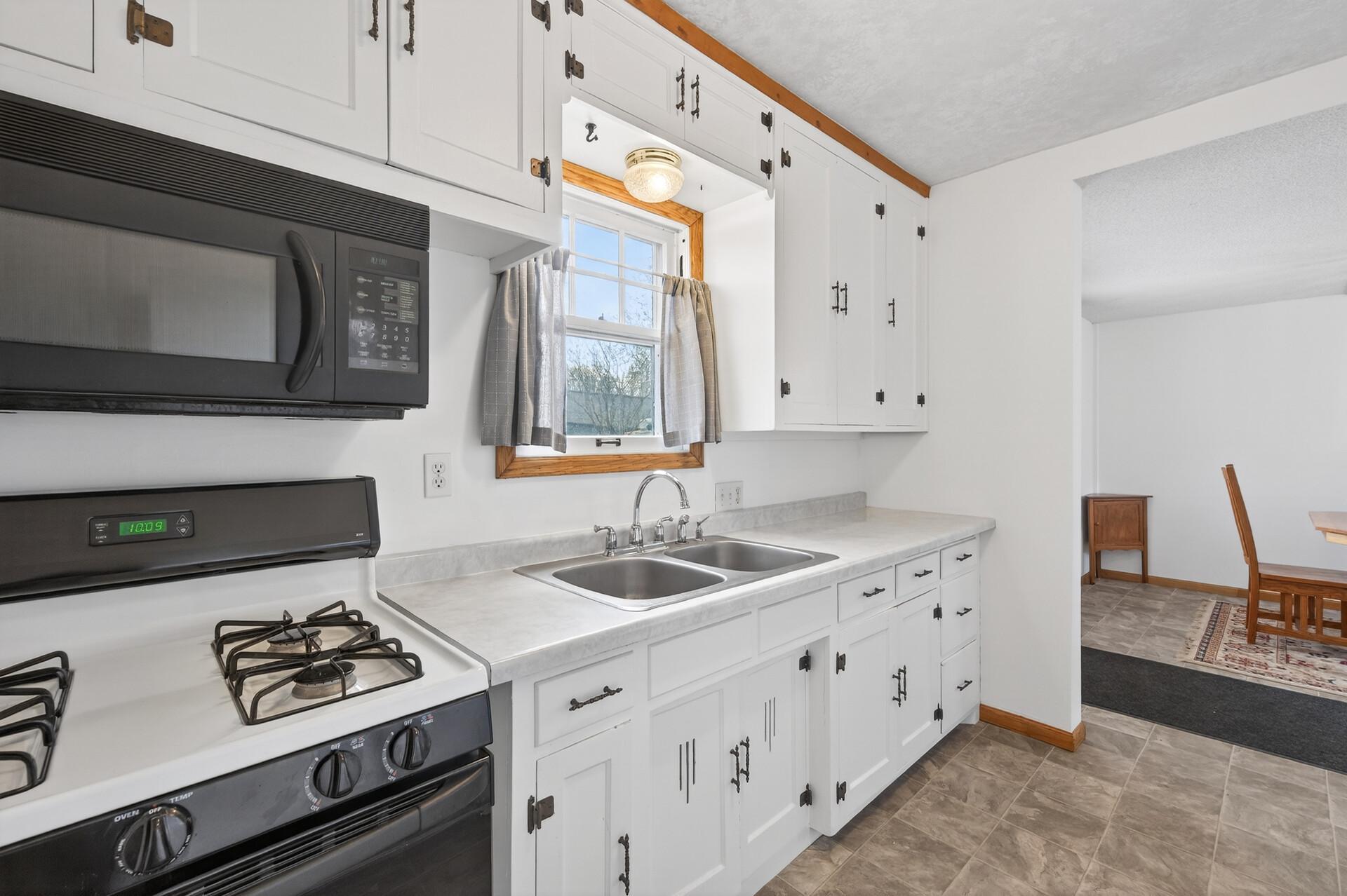 View of Residential at 3137 Florida Avenue, Saint Louis Park MN 55426, Saint Louis Park (12 of 30) - Mike Wilen | Minnesota Team Real Estate