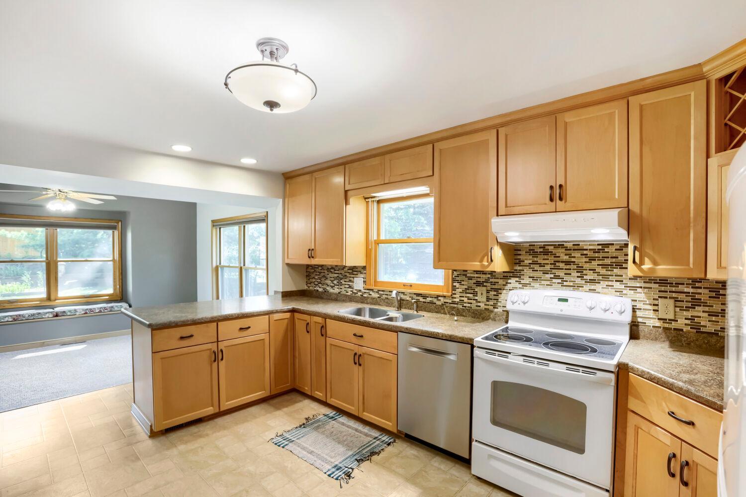 View of Residential at 3407 Cleveland Street, Minneapolis MN 55418, Minneapolis (5 of 25) - Mike Wilen | Minnesota Team Real Estate