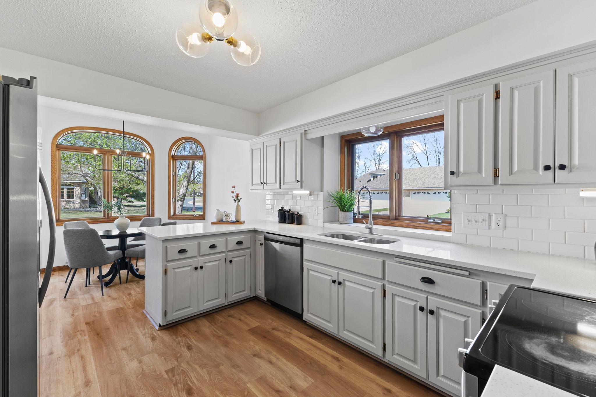 View of Residential at 5619 Dunlap Avenue, Shoreview MN 55126, Shoreview (5 of 33) - Mike Wilen | Minnesota Team Real Estate