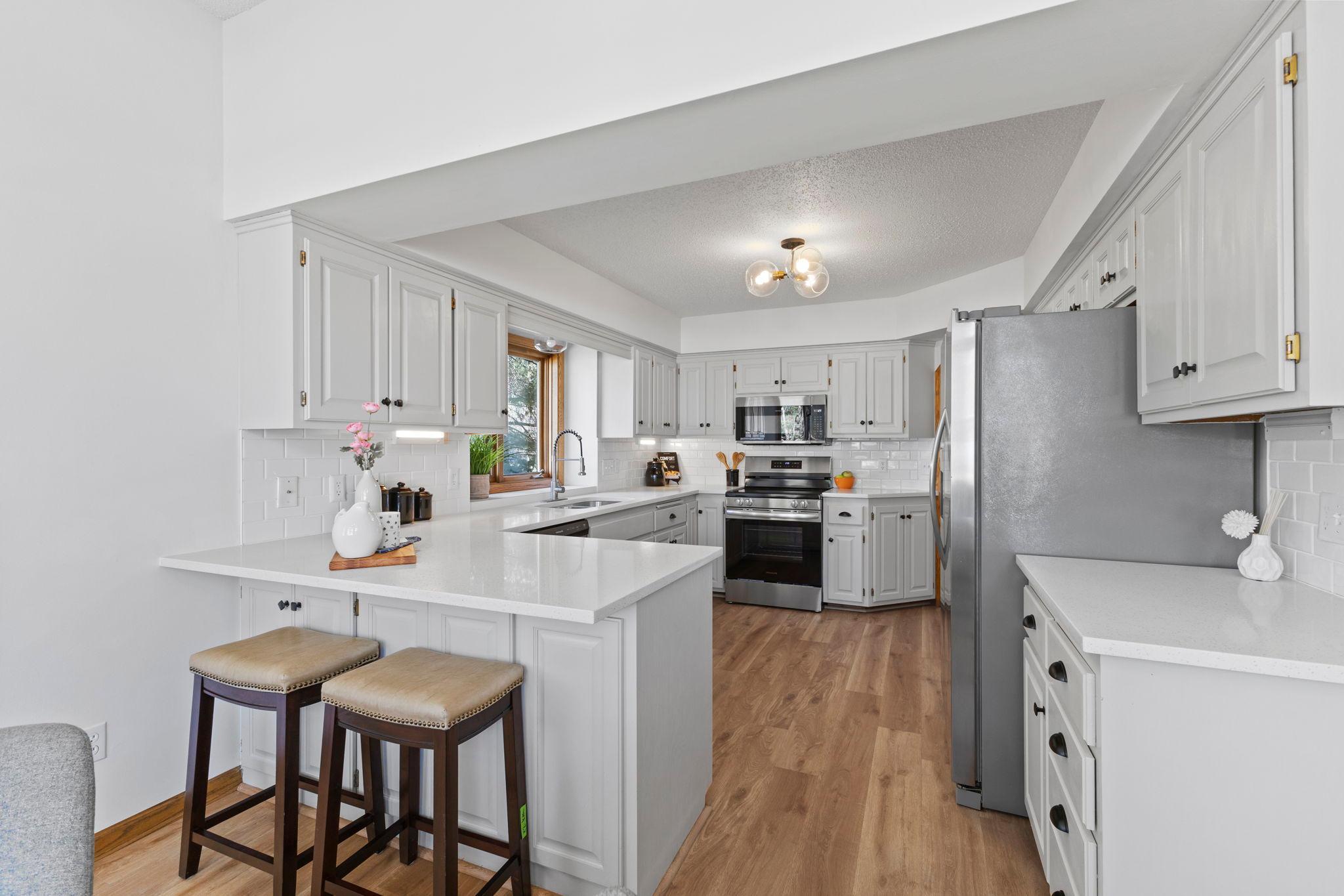 View of Residential at 5619 Dunlap Avenue, Shoreview MN 55126, Shoreview (7 of 33) - Mike Wilen | Minnesota Team Real Estate