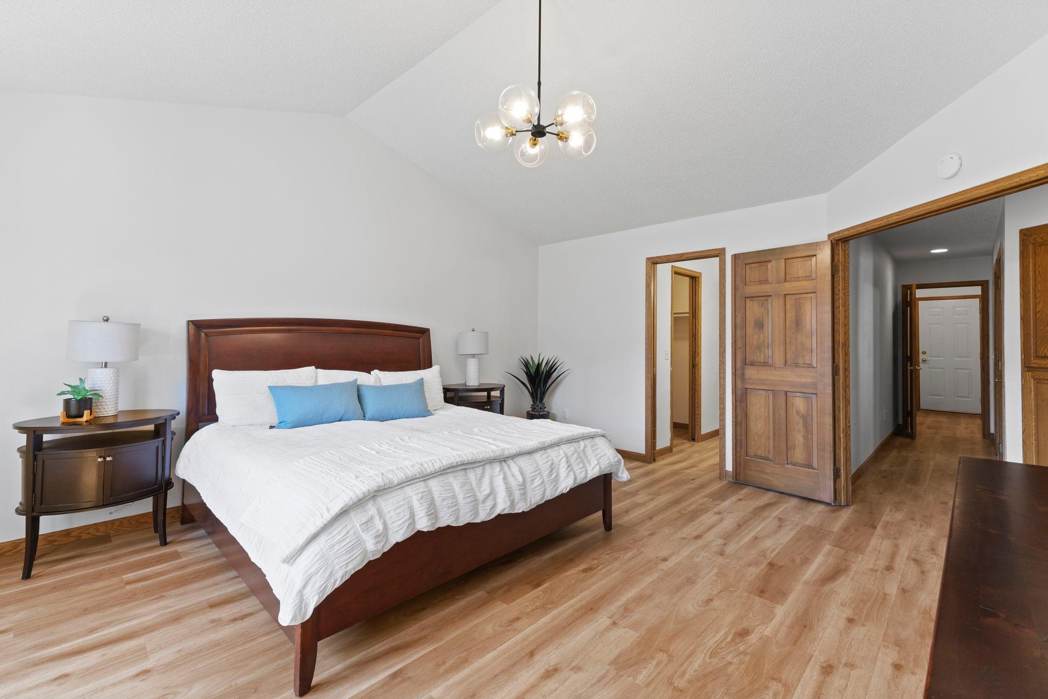 View of Residential at 5619 Dunlap Avenue, Shoreview MN 55126, Shoreview (14 of 33) - Mike Wilen | Minnesota Team Real Estate