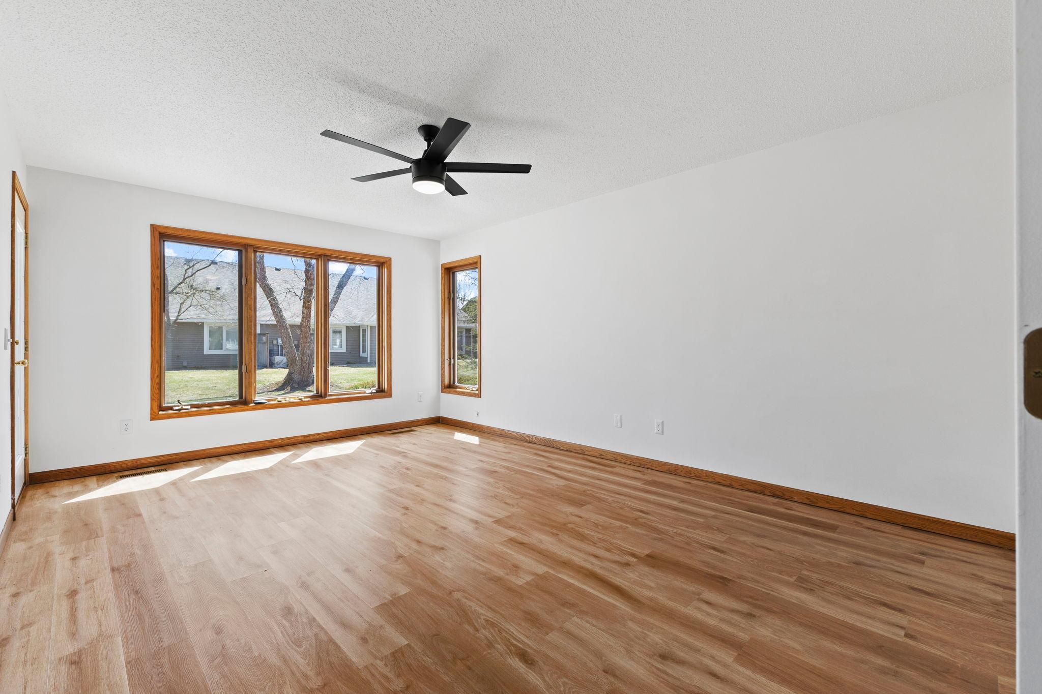 View of Residential at 5619 Dunlap Avenue, Shoreview MN 55126, Shoreview (20 of 33) - Mike Wilen | Minnesota Team Real Estate