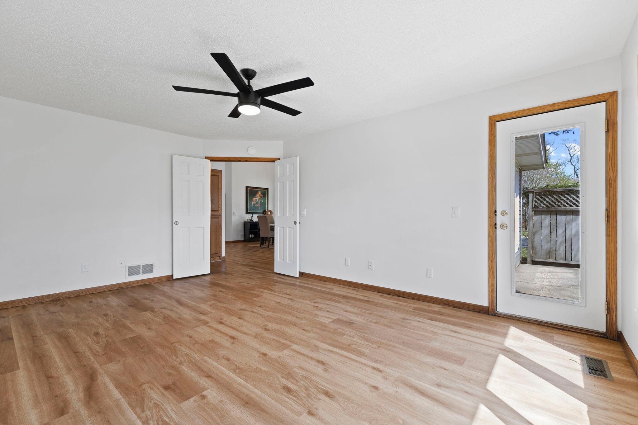 View of Residential at 5619 Dunlap Avenue, Shoreview MN 55126, Shoreview (21 of 33) - Mike Wilen | Minnesota Team Real Estate