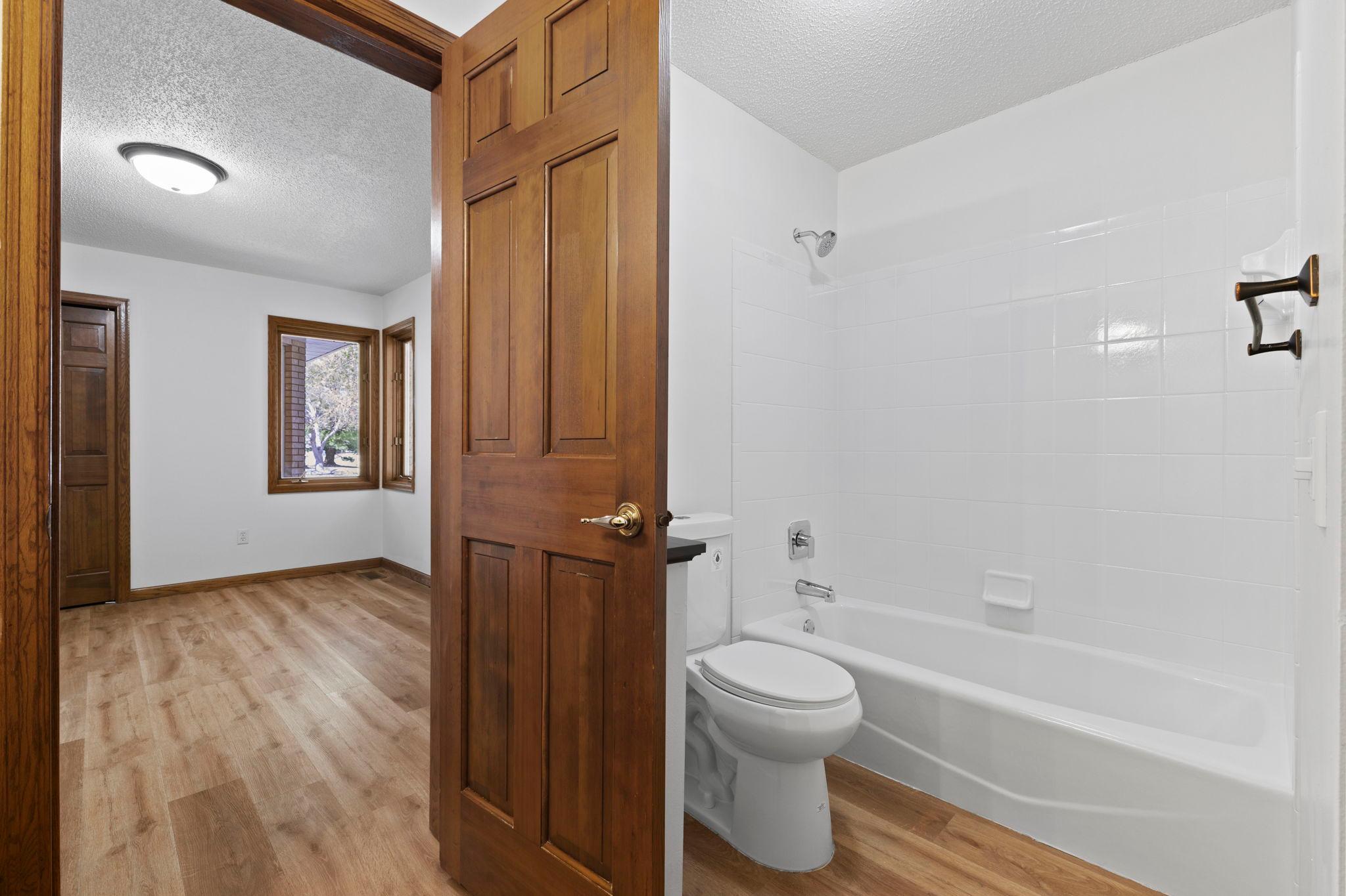 View of Residential at 5619 Dunlap Avenue, Shoreview MN 55126, Shoreview (23 of 33) - Mike Wilen | Minnesota Team Real Estate