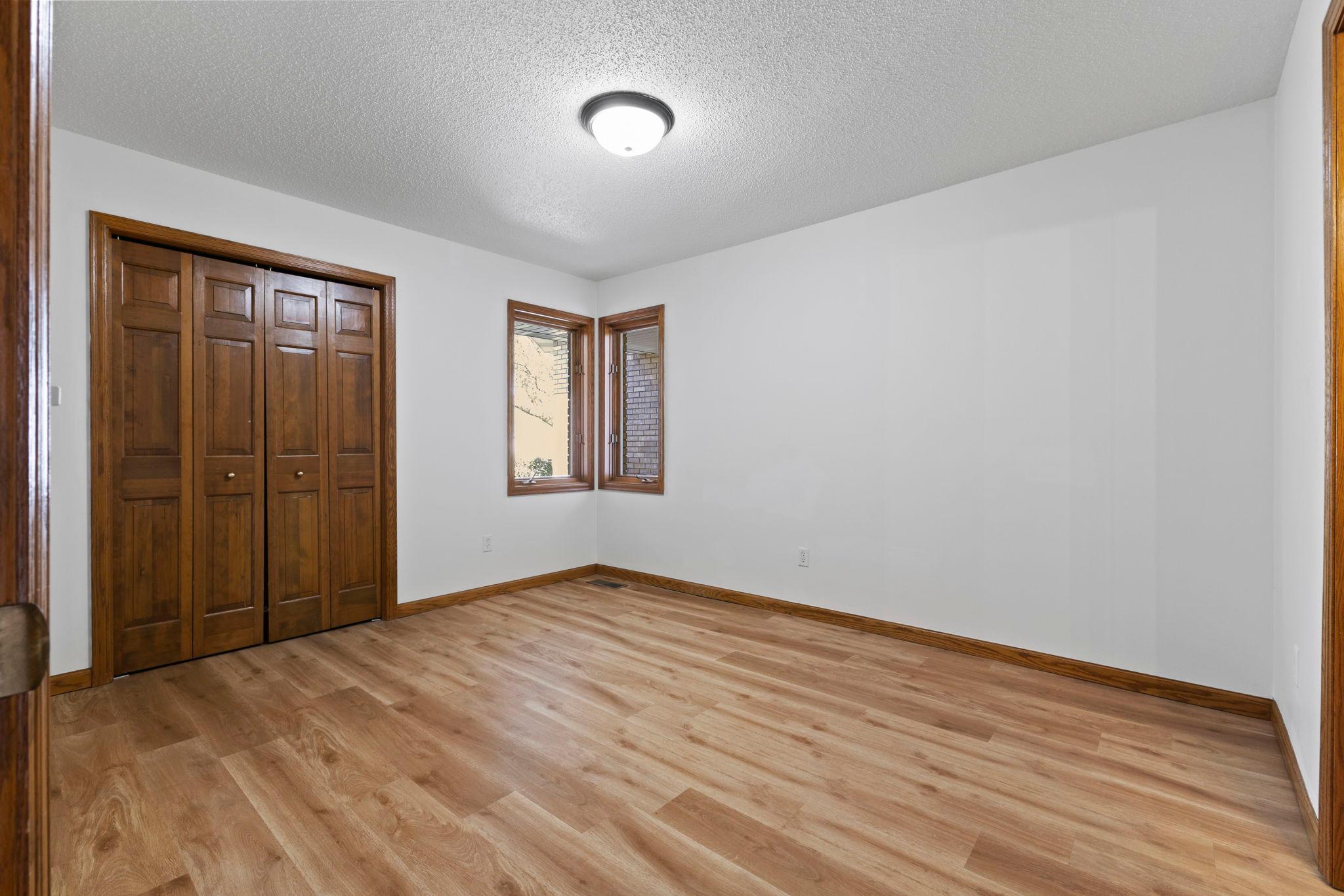 View of Residential at 5619 Dunlap Avenue, Shoreview MN 55126, Shoreview (25 of 33) - Mike Wilen | Minnesota Team Real Estate