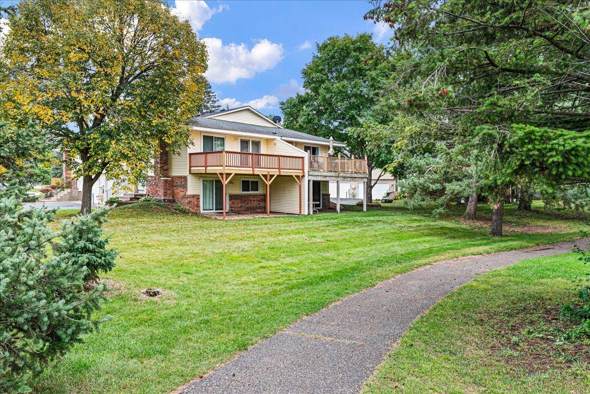 View of Residential at 12272 17th Avenue, Burnsville MN 55337, Burnsville (28 of 34) - Mike Wilen | Minnesota Team Real Estate