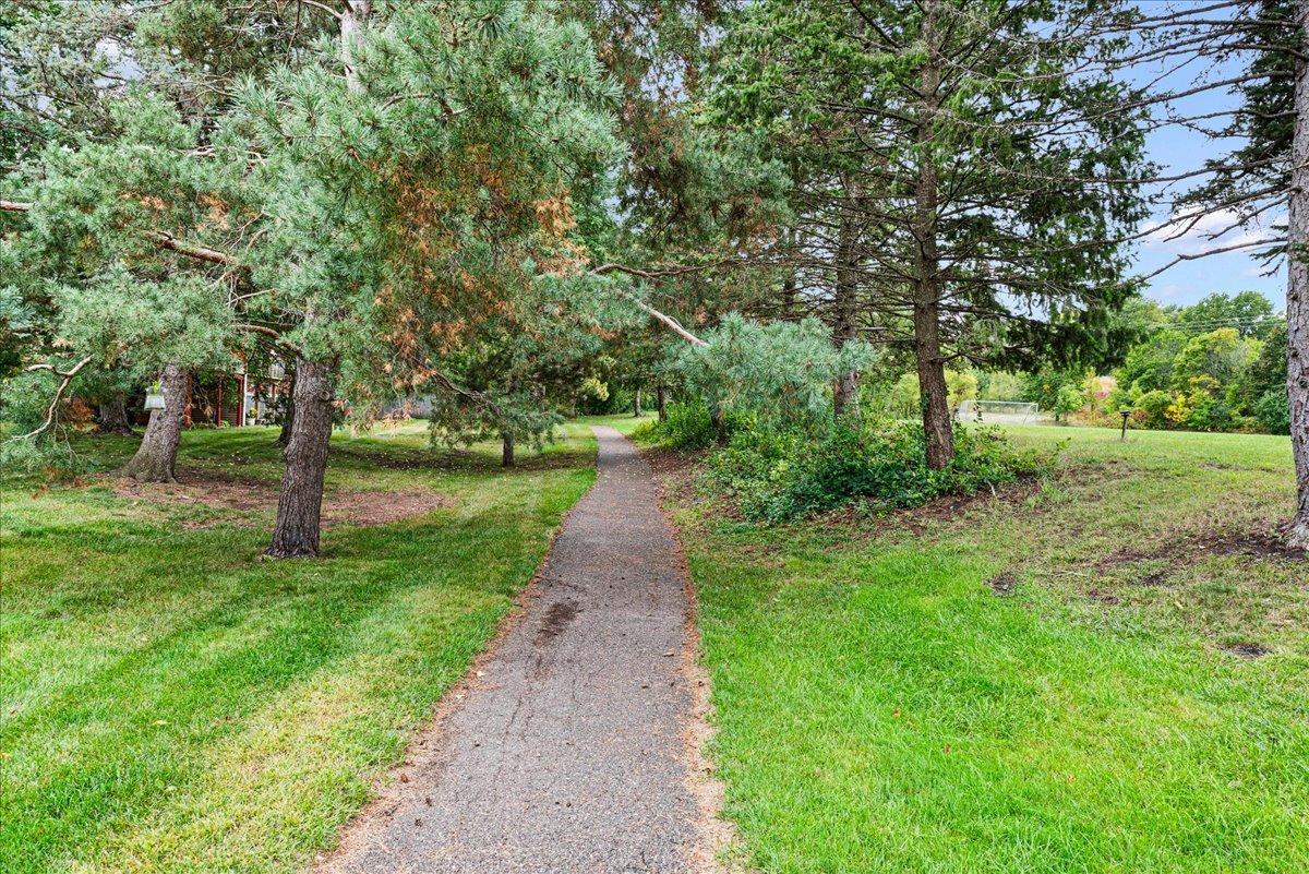 View of Residential at 12272 17th Avenue, Burnsville MN 55337, Burnsville (27 of 34) - Mike Wilen | Minnesota Team Real Estate