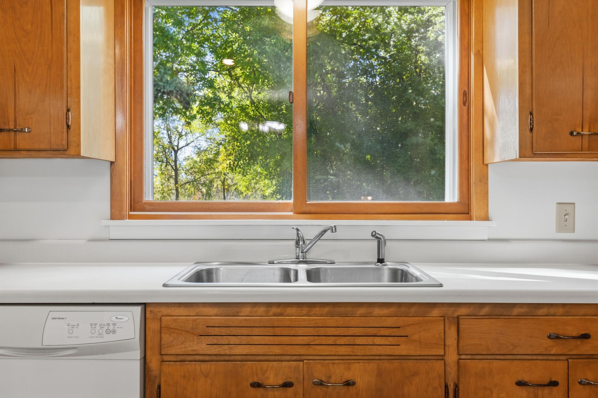 View of Residential at 1300 Lakeview Avenue, Mendota Heights MN 55120, Mendota Heights (23 of 46) - Mike Wilen | Minnesota Team Real Estate