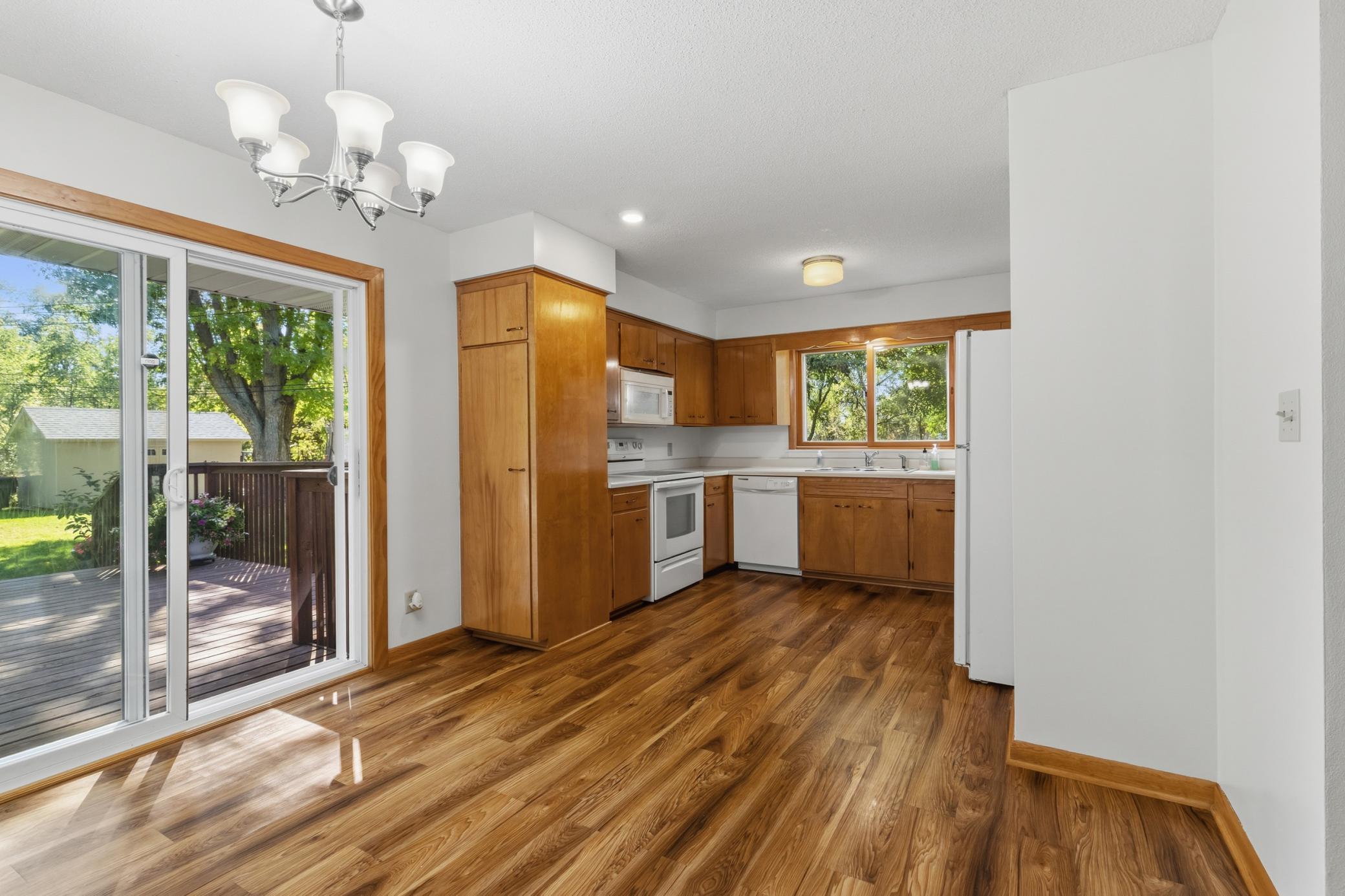 View of Residential at 1300 Lakeview Avenue, Mendota Heights MN 55120, Mendota Heights (22 of 46) - Mike Wilen | Minnesota Team Real Estate