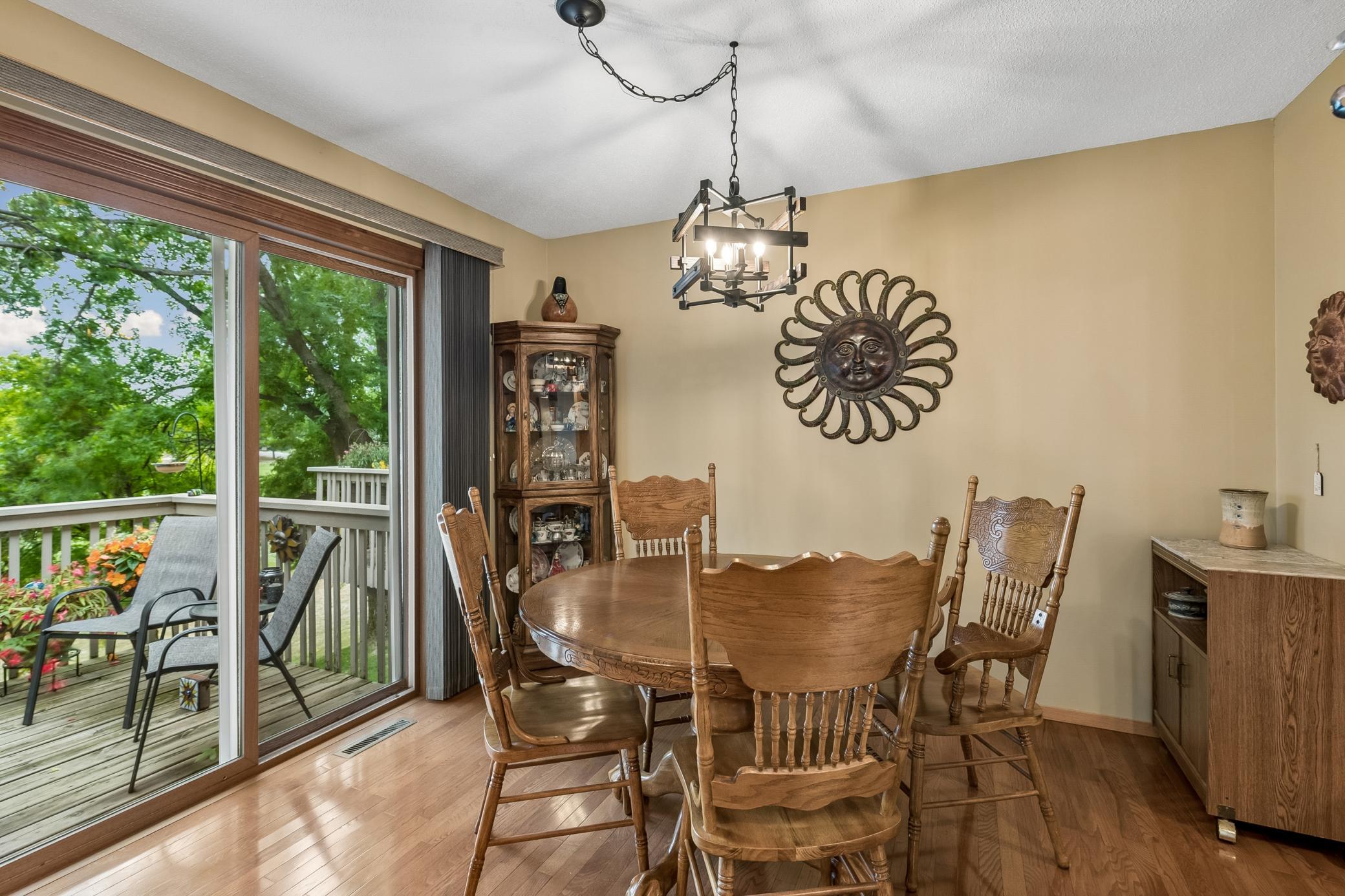 View of Residential at 10295 Arrowwood Drive, Eden Prairie MN 55347, Eden Prairie (14 of 42) - Mike Wilen | Minnesota Team Real Estate