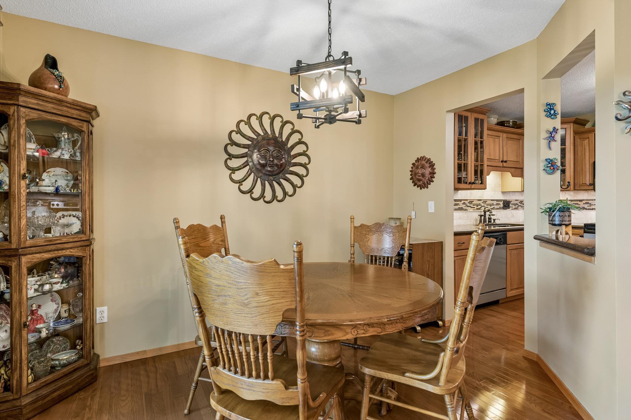 View of Residential at 10295 Arrowwood Drive, Eden Prairie MN 55347, Eden Prairie (13 of 42) - Mike Wilen | Minnesota Team Real Estate