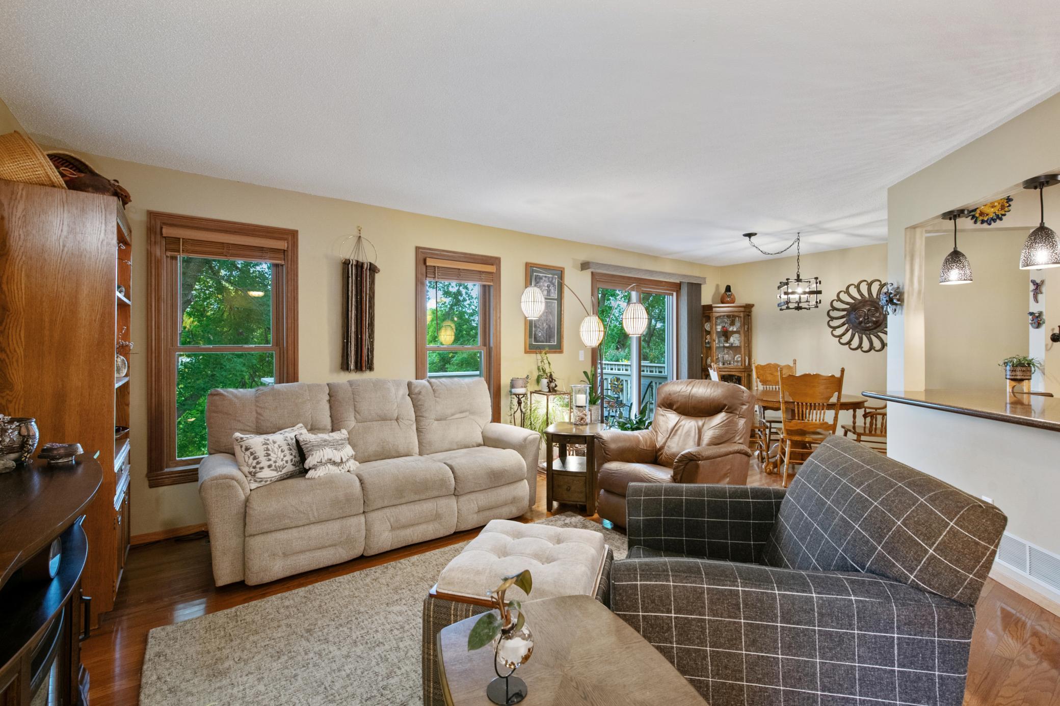 View of Residential at 10295 Arrowwood Drive, Eden Prairie MN 55347, Eden Prairie (11 of 42) - Mike Wilen | Minnesota Team Real Estate