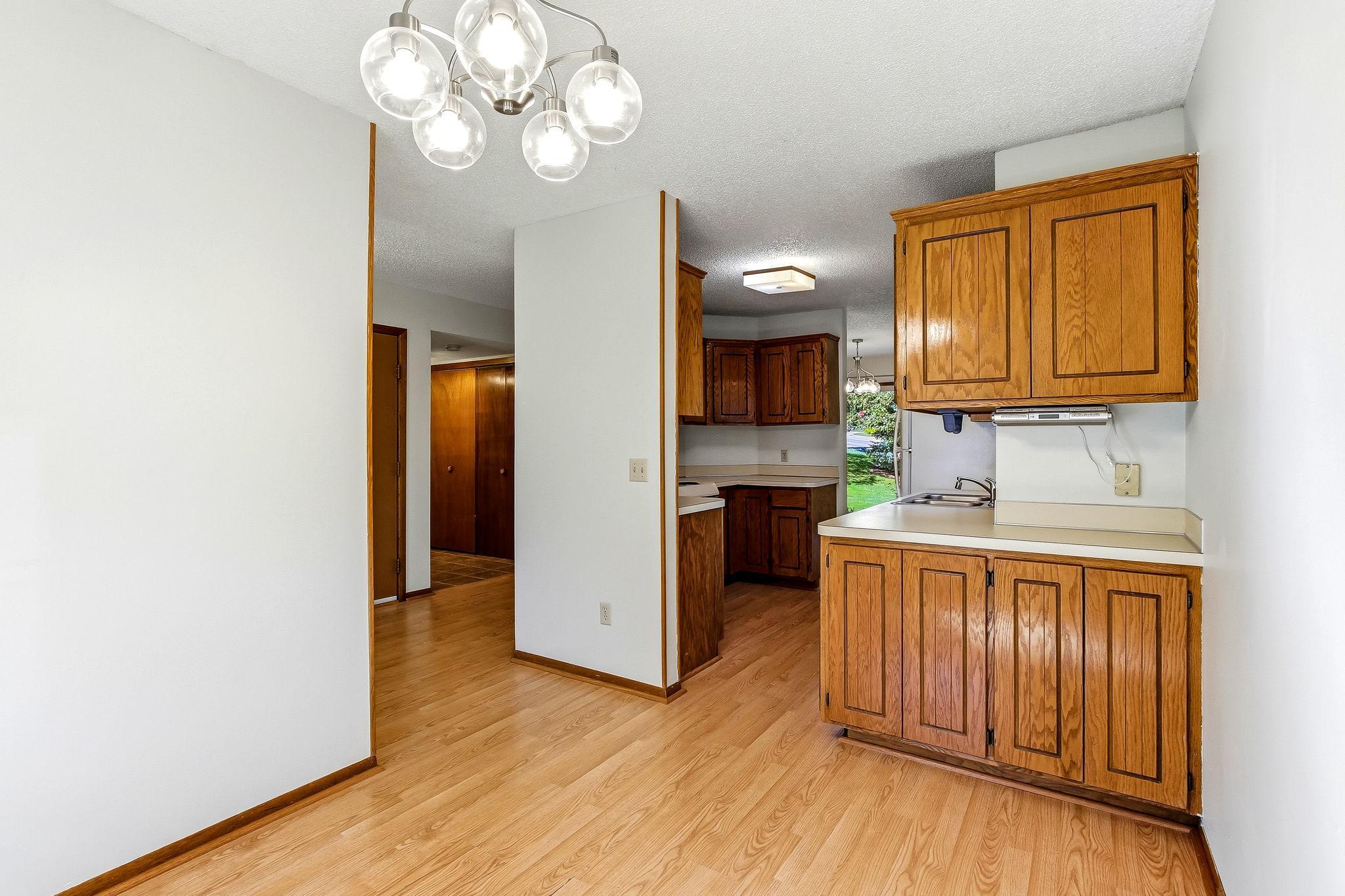 View of Residential at 6604 Upper 23rd Street, Oakdale MN 55128, Oakdale (16 of 38) - Mike Wilen | Minnesota Team Real Estate