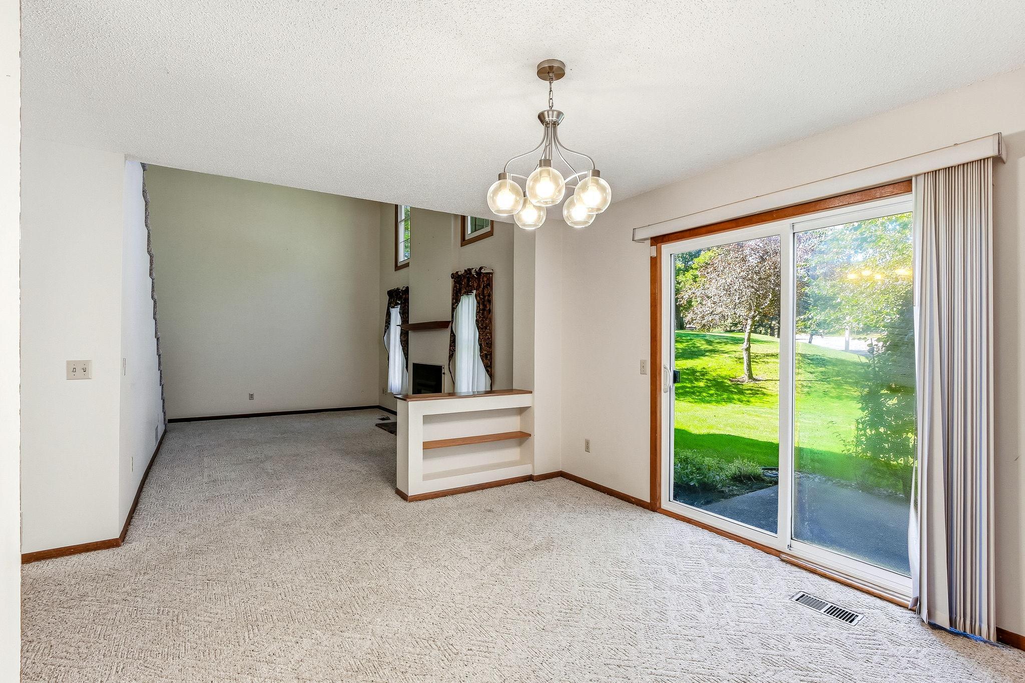 View of Residential at 6604 Upper 23rd Street, Oakdale MN 55128, Oakdale (10 of 38) - Mike Wilen | Minnesota Team Real Estate