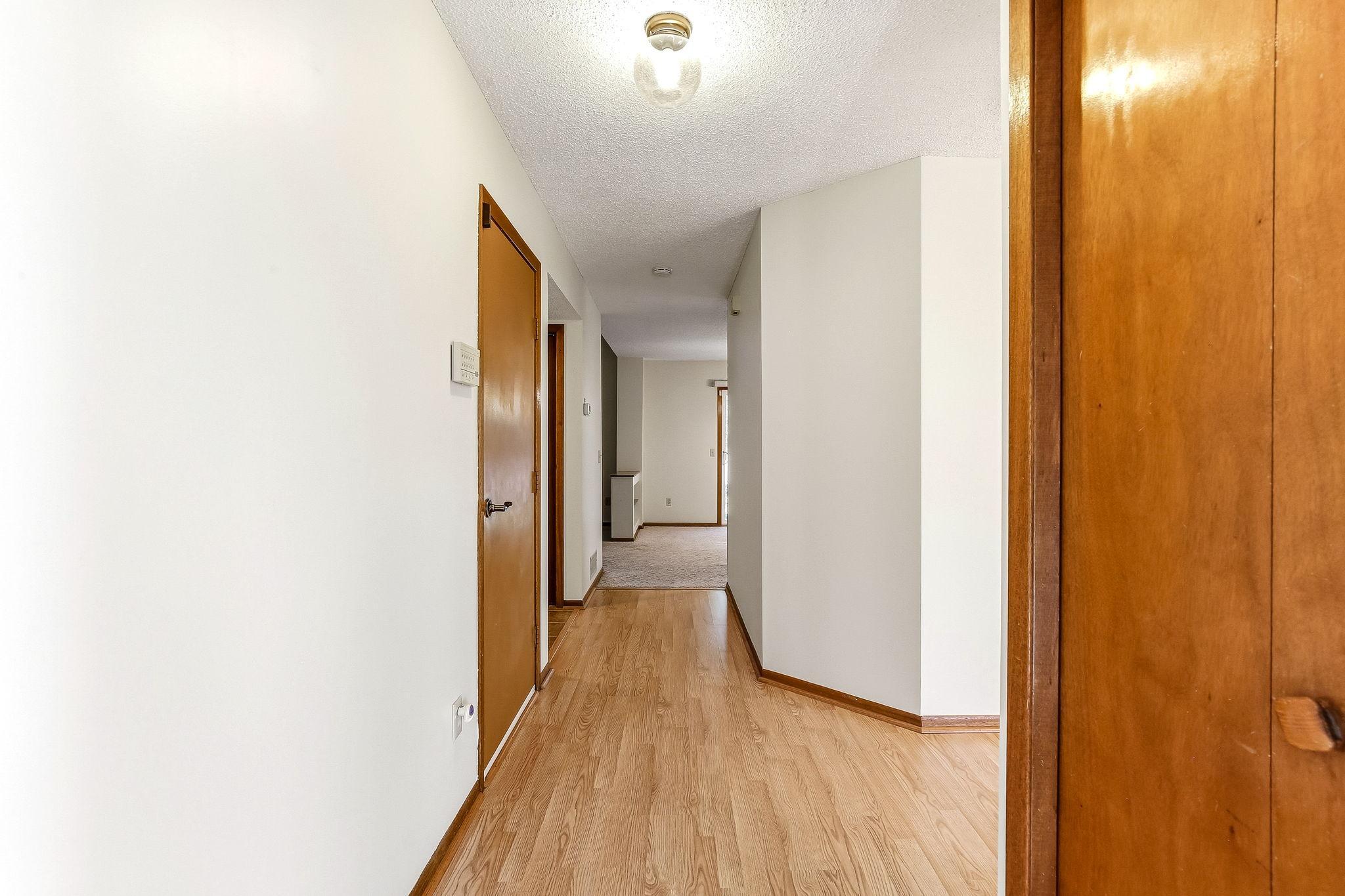 View of Residential at 6604 Upper 23rd Street, Oakdale MN 55128, Oakdale (4 of 38) - Mike Wilen | Minnesota Team Real Estate