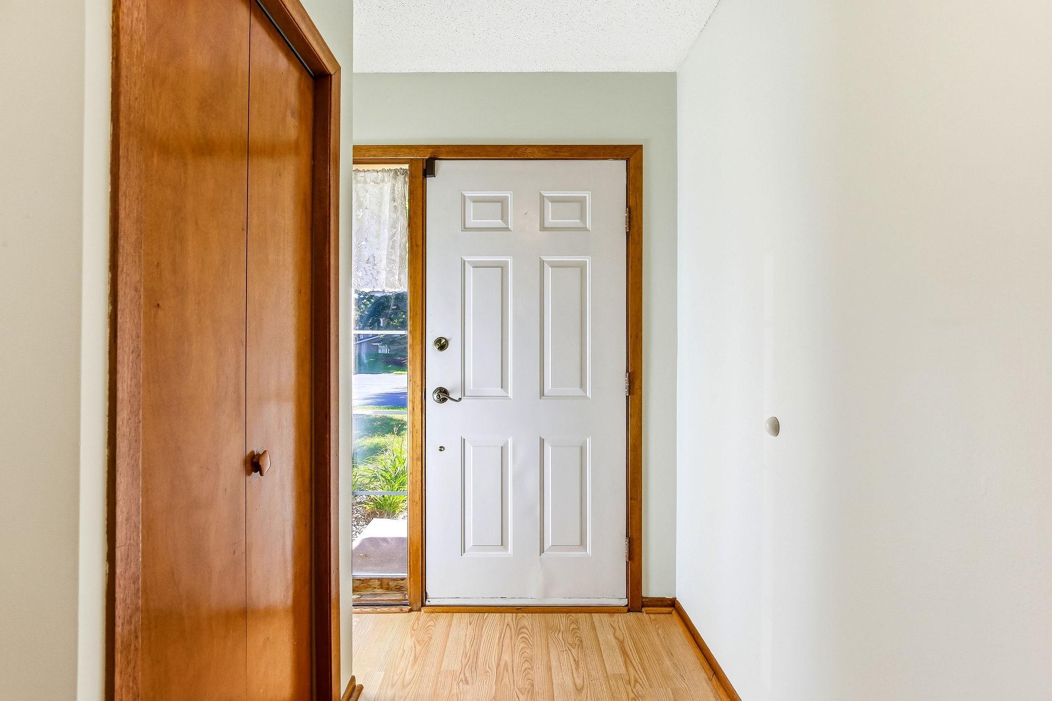 View of Residential at 6604 Upper 23rd Street, Oakdale MN 55128, Oakdale (3 of 38) - Mike Wilen | Minnesota Team Real Estate